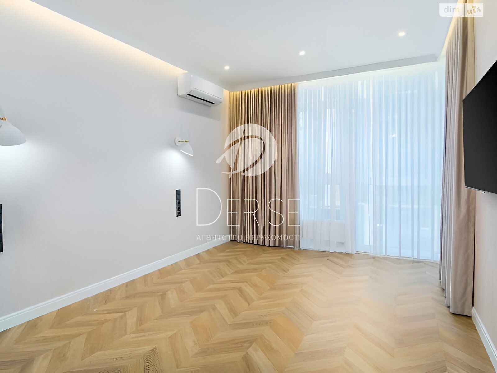 Продажа трехкомнатной квартиры в Киеве, на ул. Иоанна Павла II 6/1, район Печерский фото 1 Продажа трехкомнатной квартиры в Киеве, на ул. Иоанна Павла II 6/1, район Печерский фото 1
