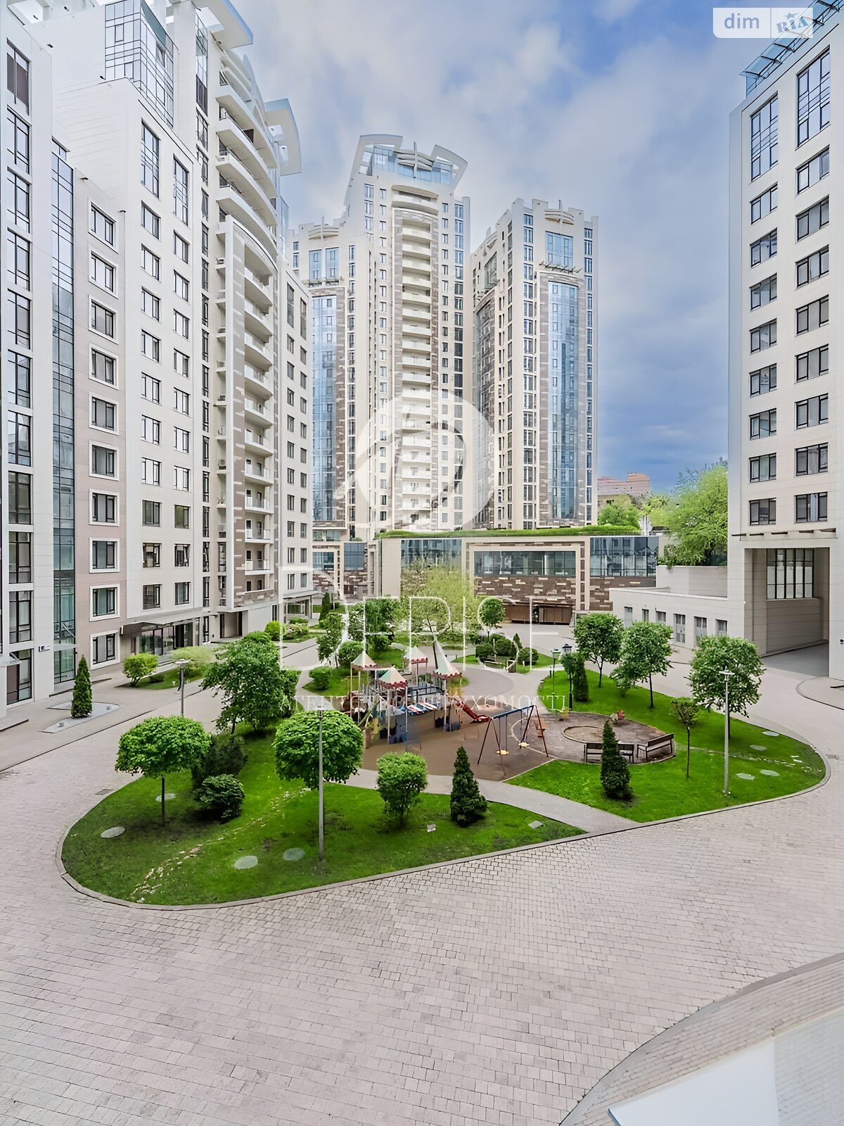 Продажа четырехкомнатной квартиры в Киеве, на ул. Иоанна Павла II 6/1, район Печерский фото 1 Продажа четырехкомнатной квартиры в Киеве, на ул. Иоанна Павла II 6/1, район Печерский фото 1