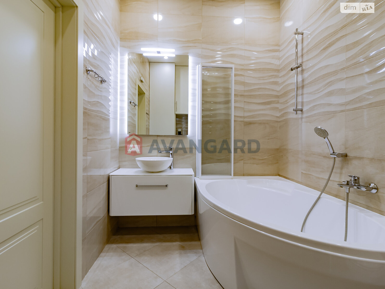 Продажа трехкомнатной квартиры в Киеве, на ул. Иоанна Павла II 11, район Печерский фото 1