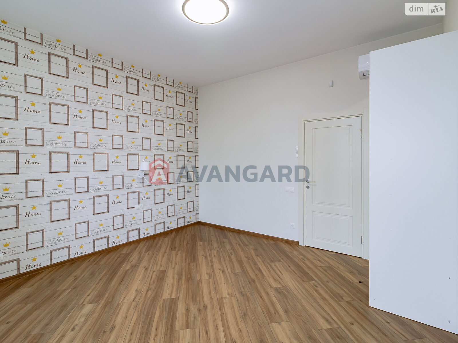 Продажа трехкомнатной квартиры в Киеве, на ул. Иоанна Павла II 11, район Печерский фото 1