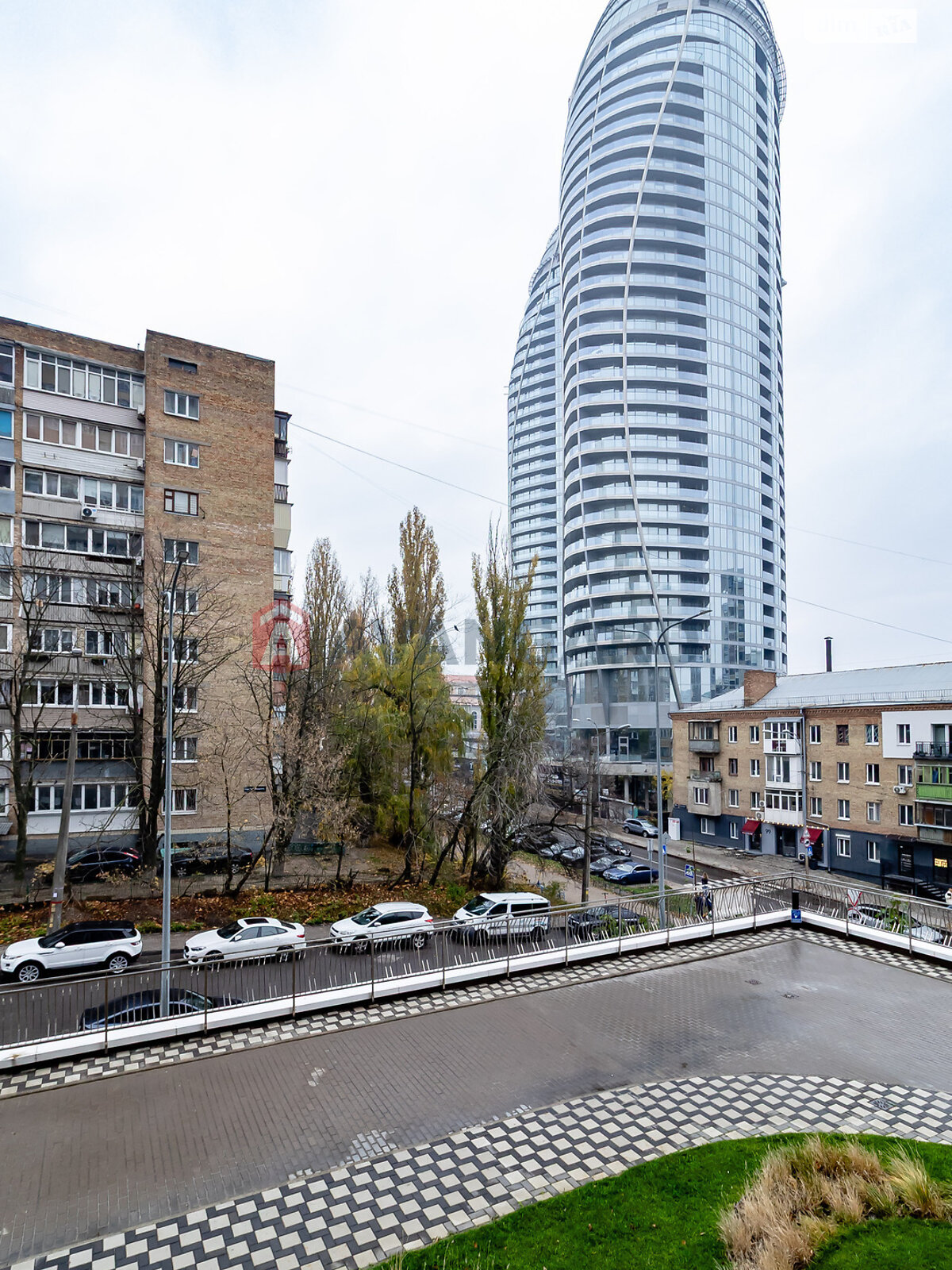 Продажа трехкомнатной квартиры в Киеве, на ул. Иоанна Павла II 11, район Печерский фото 1