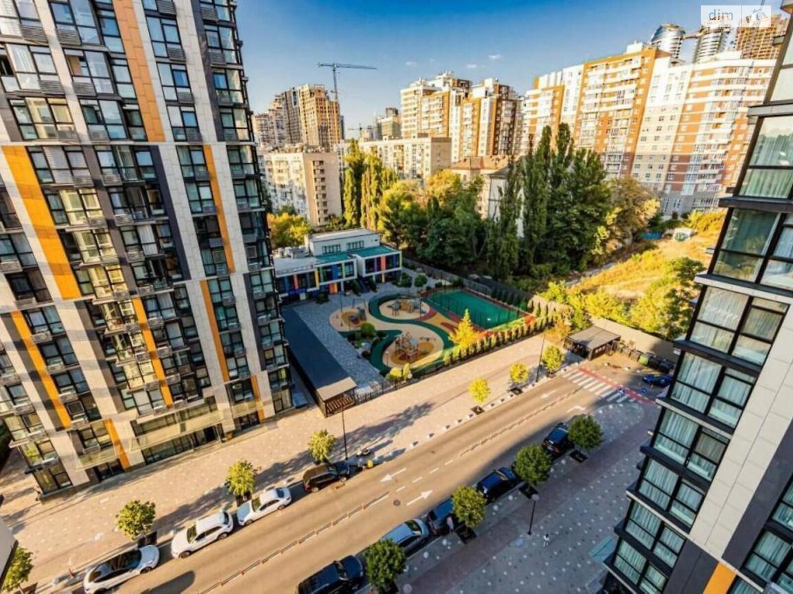 Продажа трехкомнатной квартиры в Киеве, на ул. Предславинская 55, район Печерский фото 1