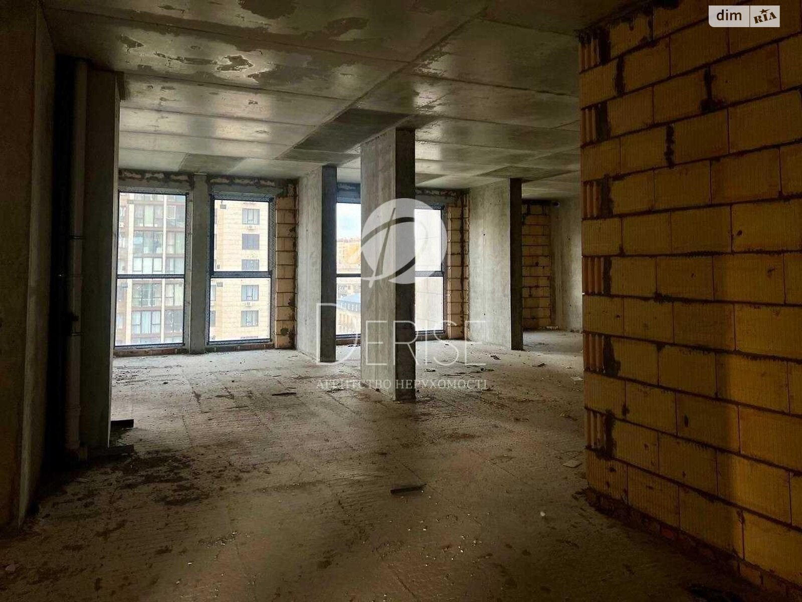 Продажа двухкомнатной квартиры в Киеве, на ул. Предславинская 35, район Печерский фото 1 Продажа двухкомнатной квартиры в Киеве, на ул. Предславинская 35, район Печерский фото 1