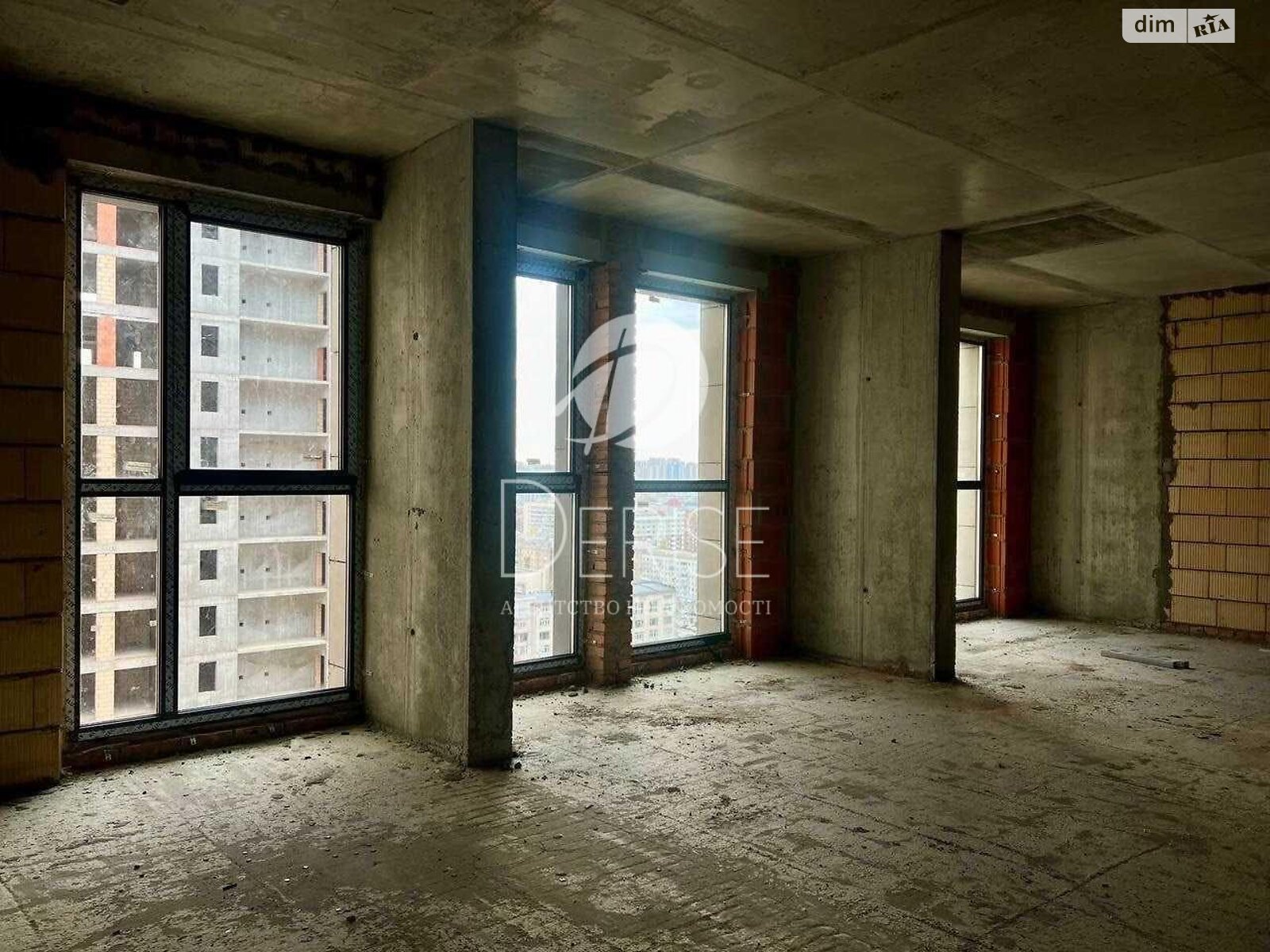 Продажа двухкомнатной квартиры в Киеве, на ул. Предславинская 35, район Печерский фото 1 Продажа двухкомнатной квартиры в Киеве, на ул. Предславинская 35, район Печерский фото 1
