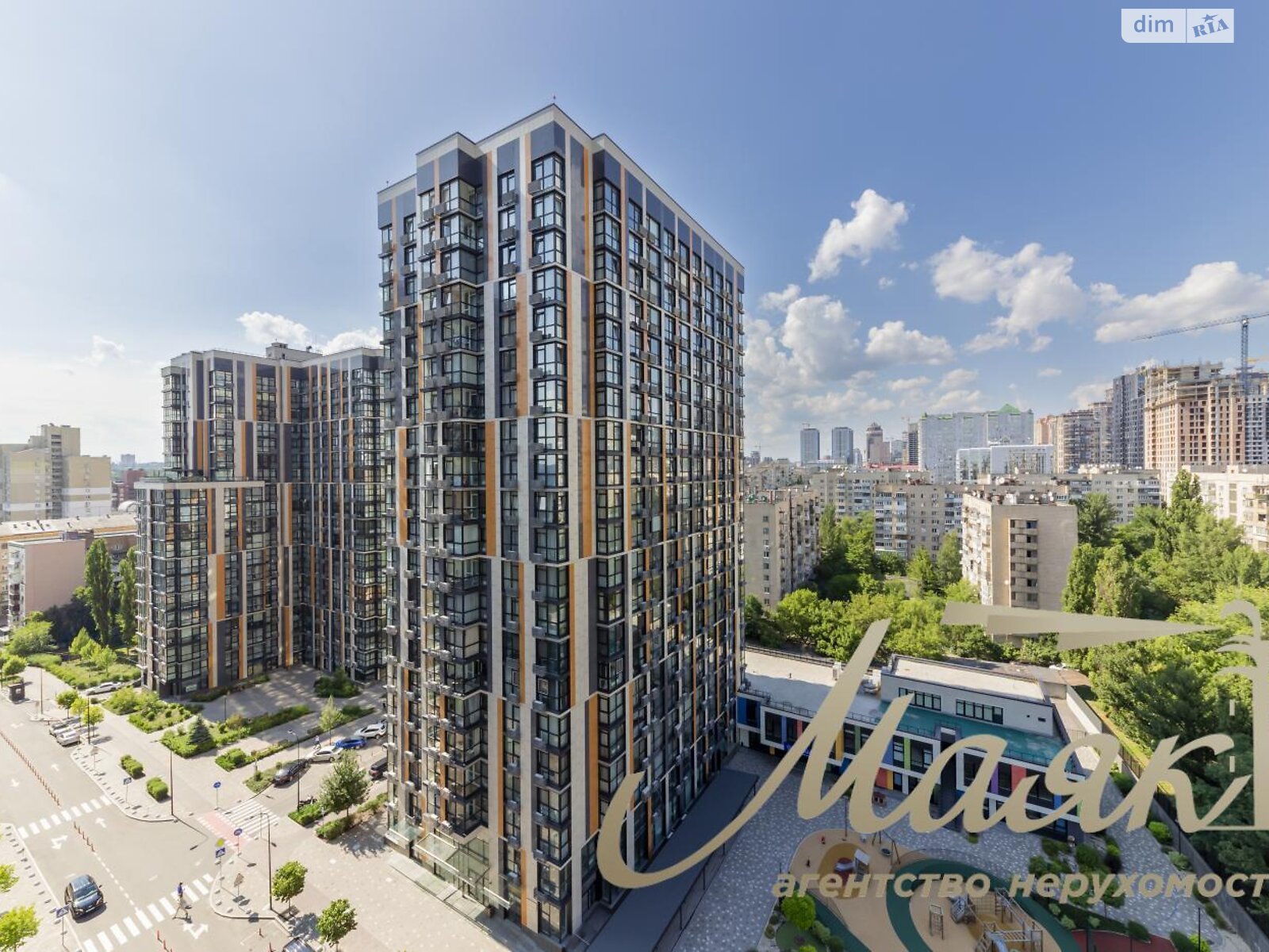 Продажа трехкомнатной квартиры в Киеве, на ул. Предславинская 55А, район Печерский фото 1 Продажа трехкомнатной квартиры в Киеве, на ул. Предславинская 55А, район Печерский фото 1
