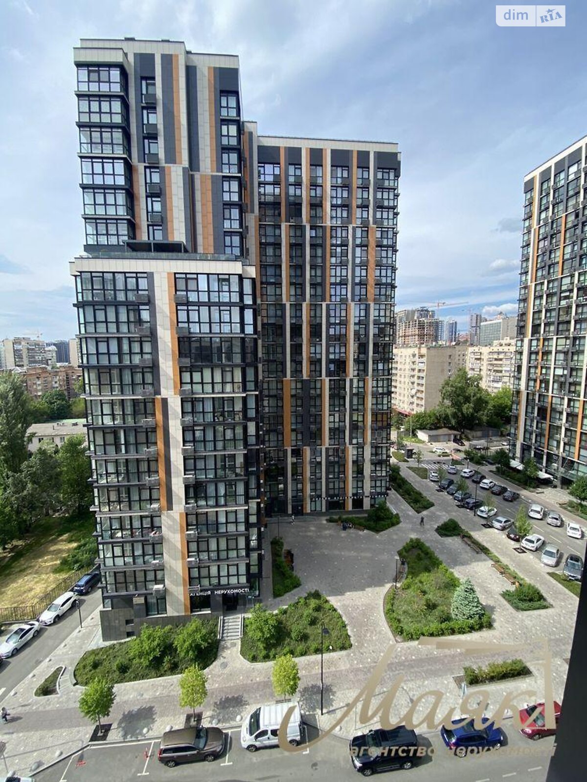 Продаж двокімнатної квартири в Києві, на вул. Предславинська 42, район Печерський фото 1 Продаж двокімнатної квартири в Києві, на вул. Предславинська 42, район Печерський фото 1