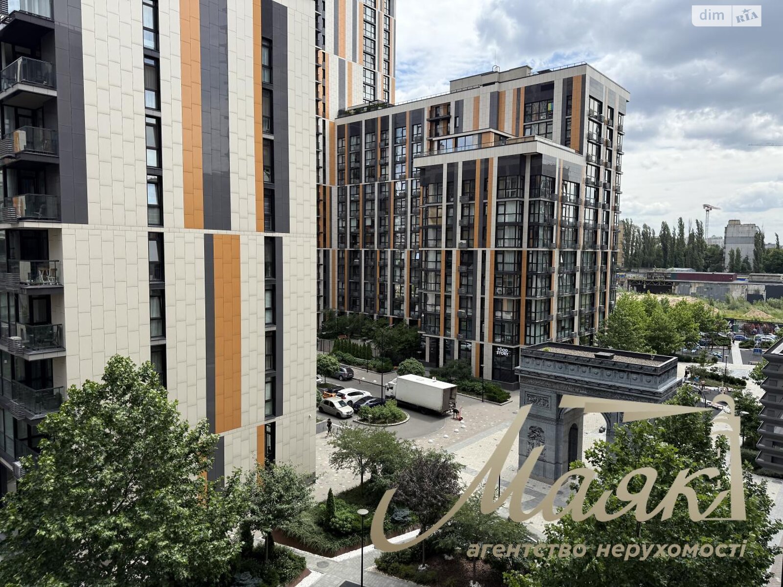 Продажа однокомнатной квартиры в Киеве, на ул. Предславинская 44, район Печерский фото 1 Продажа однокомнатной квартиры в Киеве, на ул. Предславинская 44, район Печерский фото 1