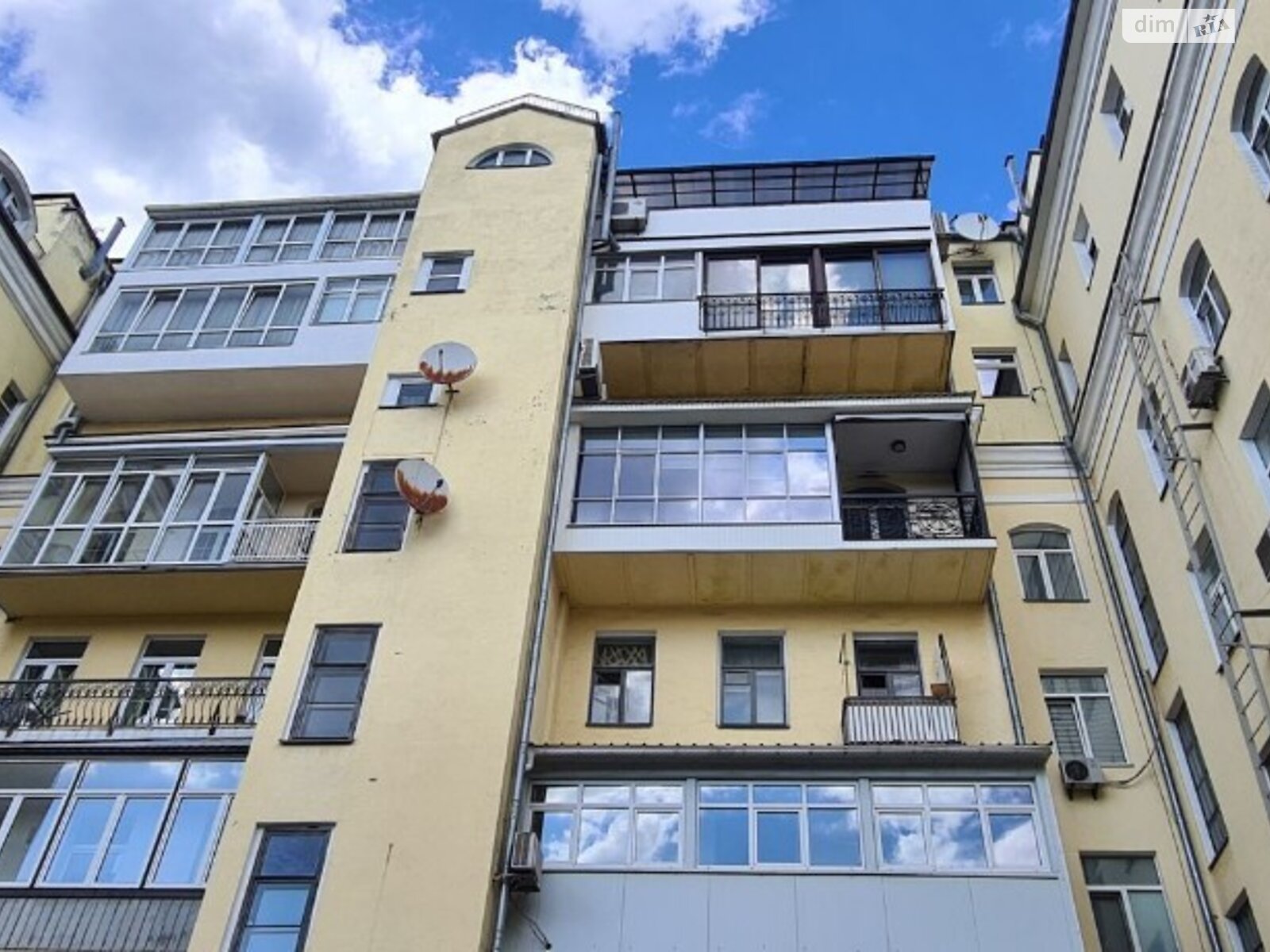 Продажа пятикомнатной квартиры в Киеве, на ул. Пылыпа Орлика 10, район Печерский фото 1
