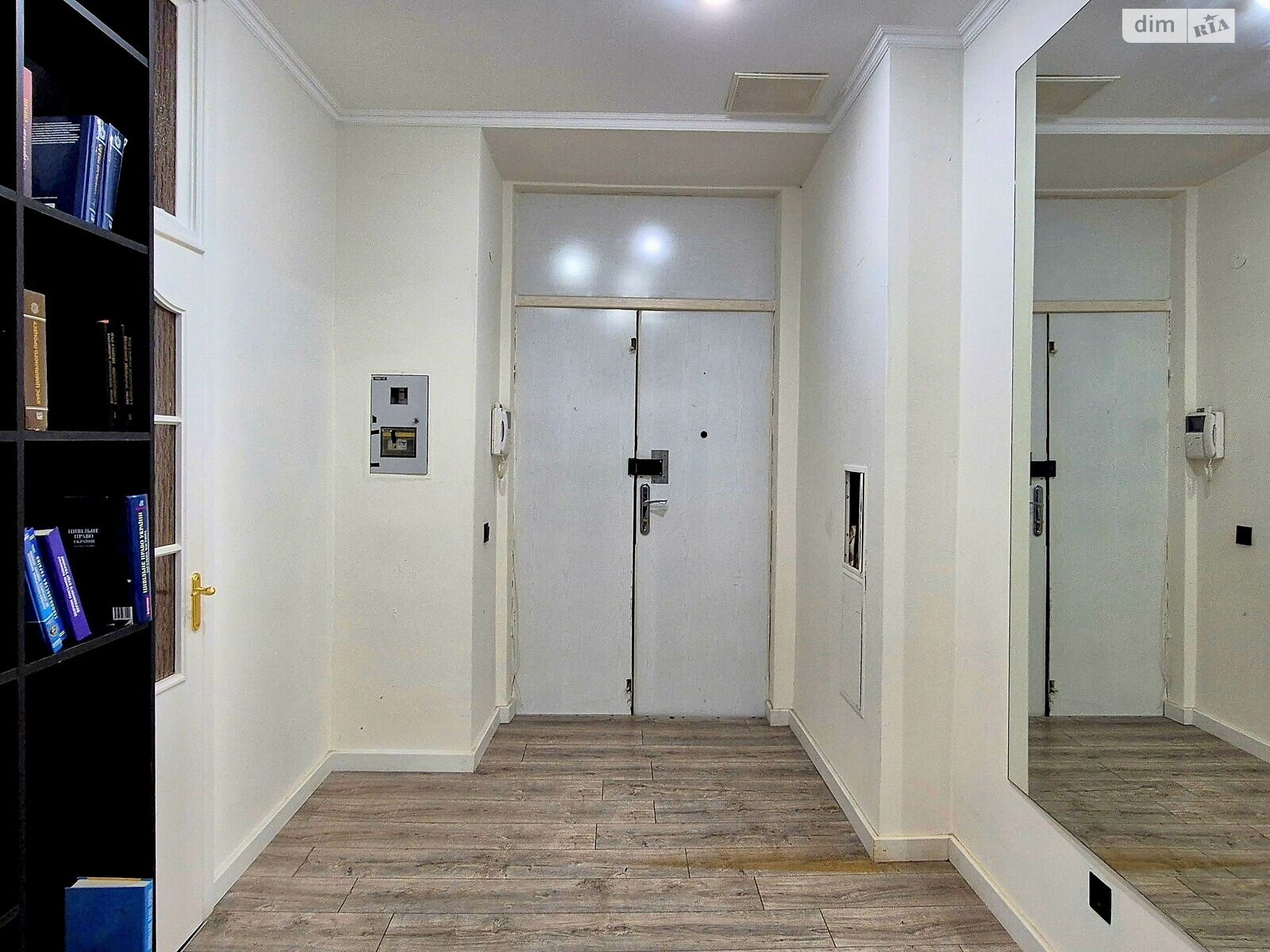 Продажа однокомнатной квартиры в Киеве, на ул. Рогнединская 3, район Печерский фото 1 Продажа однокомнатной квартиры в Киеве, на ул. Рогнединская 3, район Печерский фото 1