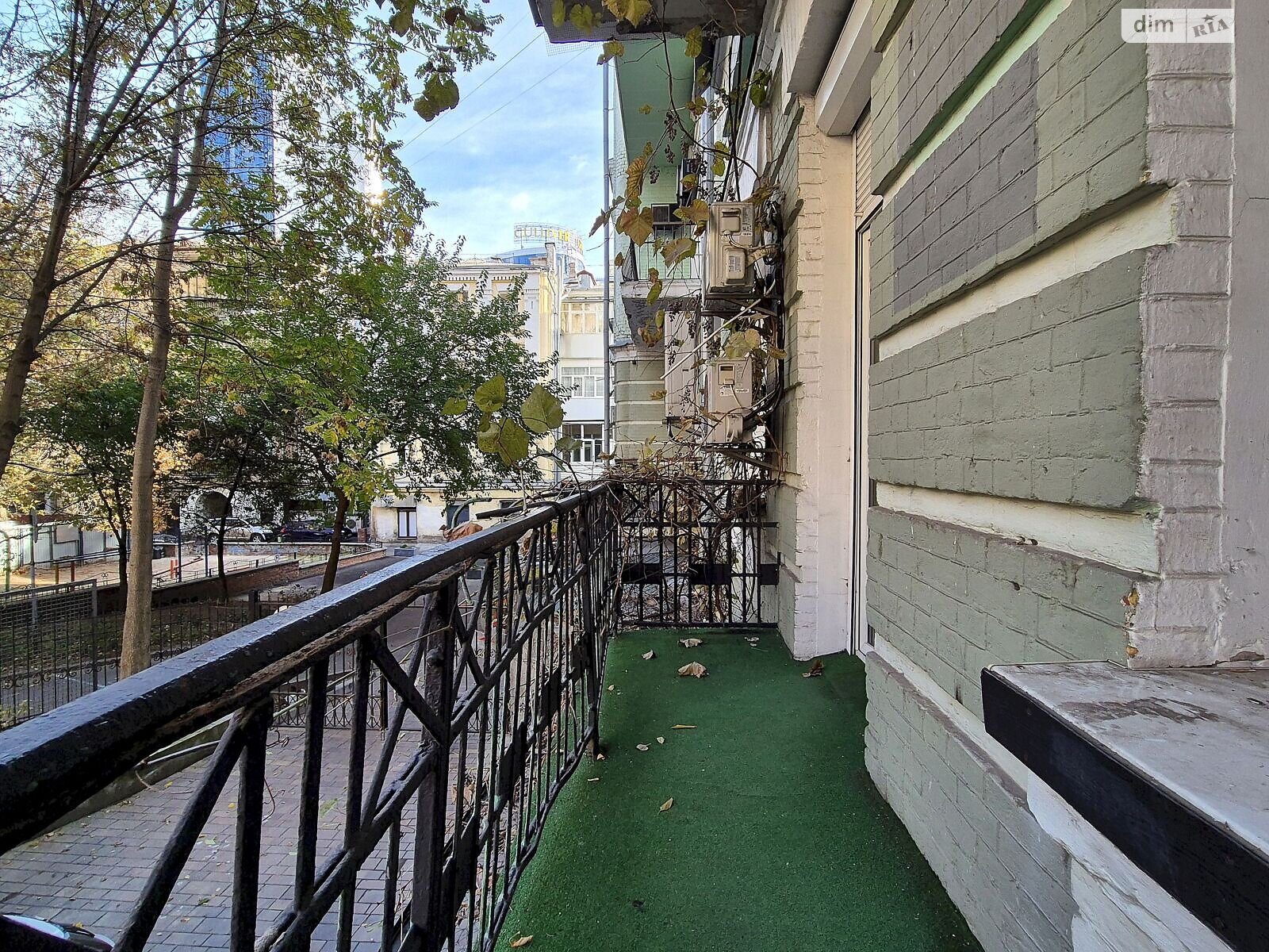 Продажа однокомнатной квартиры в Киеве, на ул. Рогнединская 3, район Печерский фото 1 Продажа однокомнатной квартиры в Киеве, на ул. Рогнединская 3, район Печерский фото 1