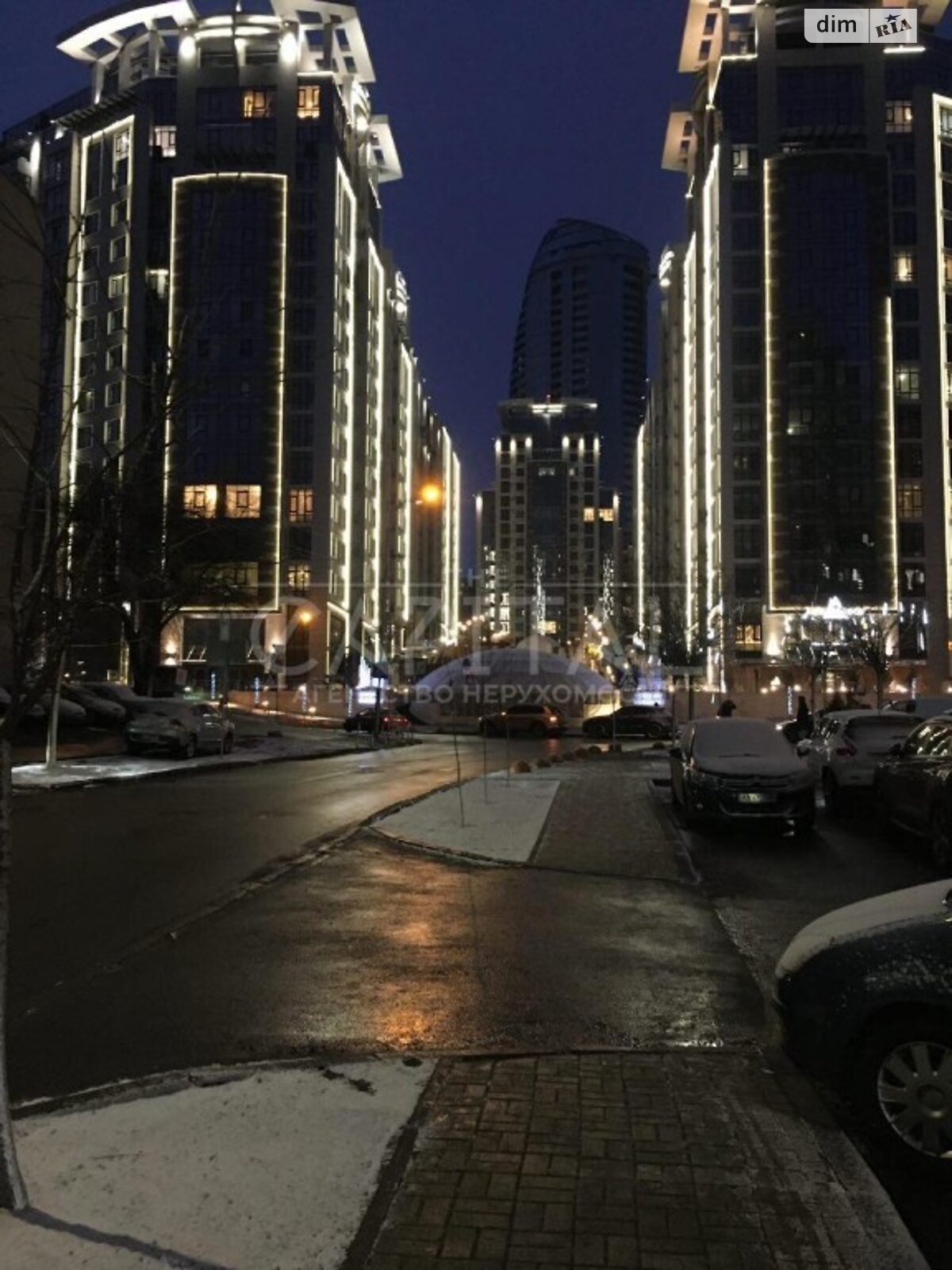 Продажа пятикомнатной квартиры в Киеве, на ул. Саперное Поле, район Печерский фото 1 Продажа пятикомнатной квартиры в Киеве, на ул. Саперное Поле, район Печерский фото 1