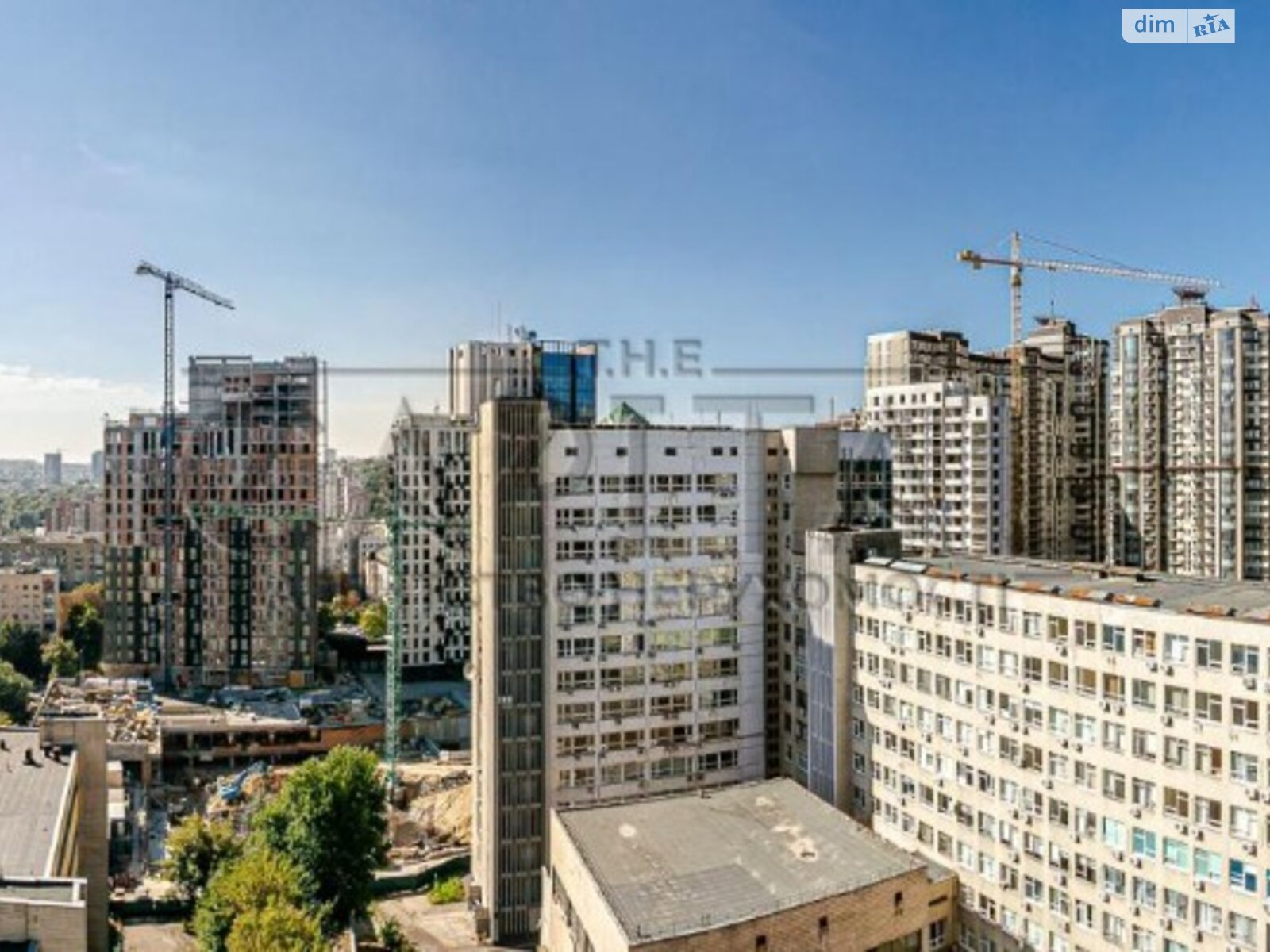 Продаж трикімнатної квартири в Києві, на вул. Саперне Поле, район Печерський фото 1 Продаж трикімнатної квартири в Києві, на вул. Саперне Поле, район Печерський фото 1