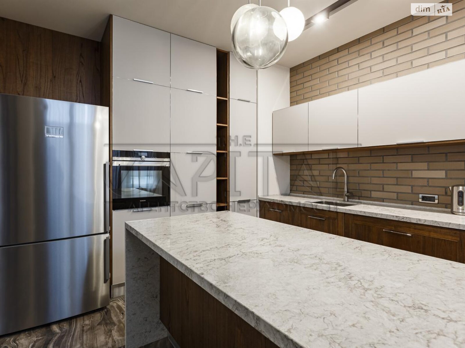 Продажа трехкомнатной квартиры в Киеве, на ул. Саперное Поле 3, район Печерский фото 1 Продажа трехкомнатной квартиры в Киеве, на ул. Саперное Поле 3, район Печерский фото 1
