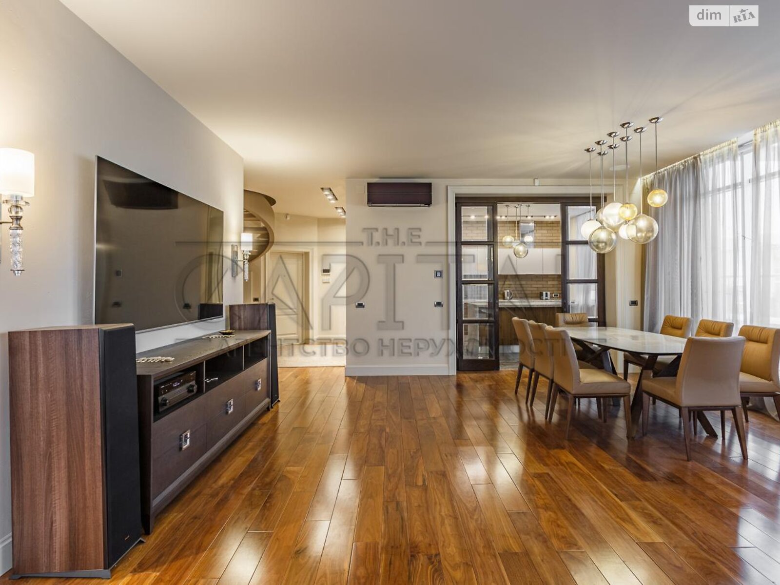 Продажа трехкомнатной квартиры в Киеве, на ул. Саперное Поле 3, район Печерский фото 1 Продажа трехкомнатной квартиры в Киеве, на ул. Саперное Поле 3, район Печерский фото 1