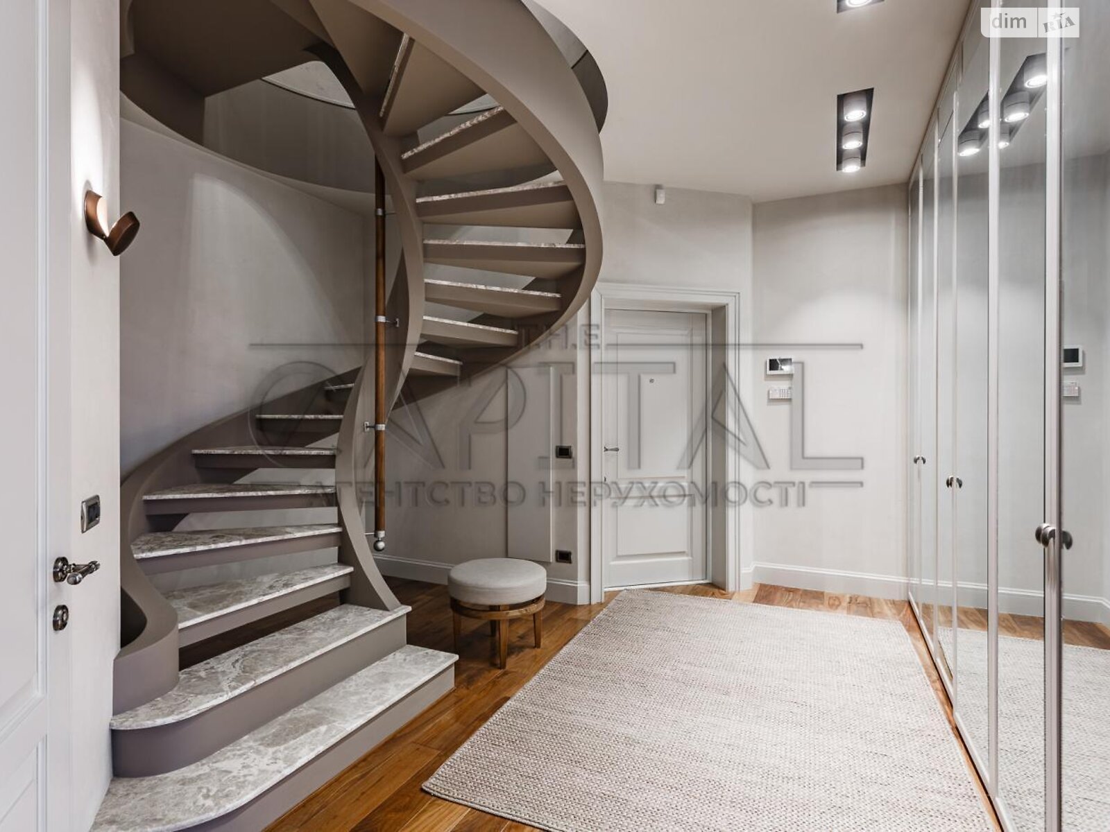 Продажа трехкомнатной квартиры в Киеве, на ул. Саперное Поле 3, район Печерский фото 1 Продажа трехкомнатной квартиры в Киеве, на ул. Саперное Поле 3, район Печерский фото 1