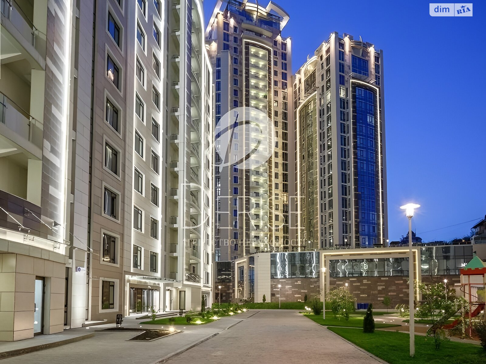 Продажа трехкомнатной квартиры в Киеве, на ул. Саперное Поле 3, район Печерский фото 1 Продажа трехкомнатной квартиры в Киеве, на ул. Саперное Поле 3, район Печерский фото 1