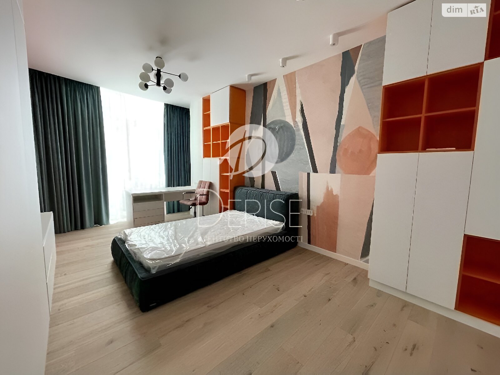 Продажа трехкомнатной квартиры в Киеве, на ул. Саперное Поле 5, район Печерский фото 1 Продажа трехкомнатной квартиры в Киеве, на ул. Саперное Поле 5, район Печерский фото 1