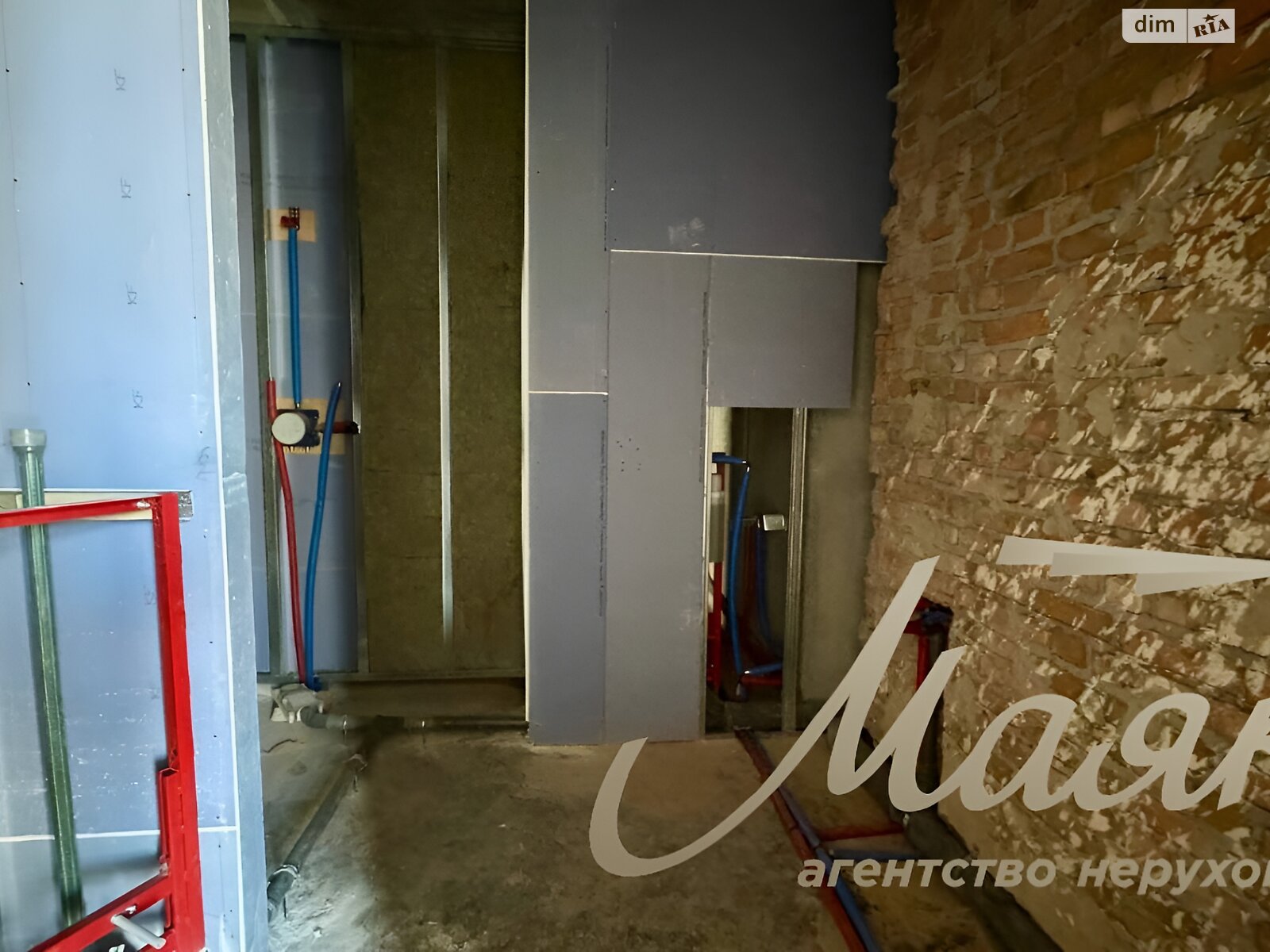 Продажа четырехкомнатной квартиры в Киеве, на ул. Саперное Поле 3, район Печерский фото 1 Продажа четырехкомнатной квартиры в Киеве, на ул. Саперное Поле 3, район Печерский фото 1