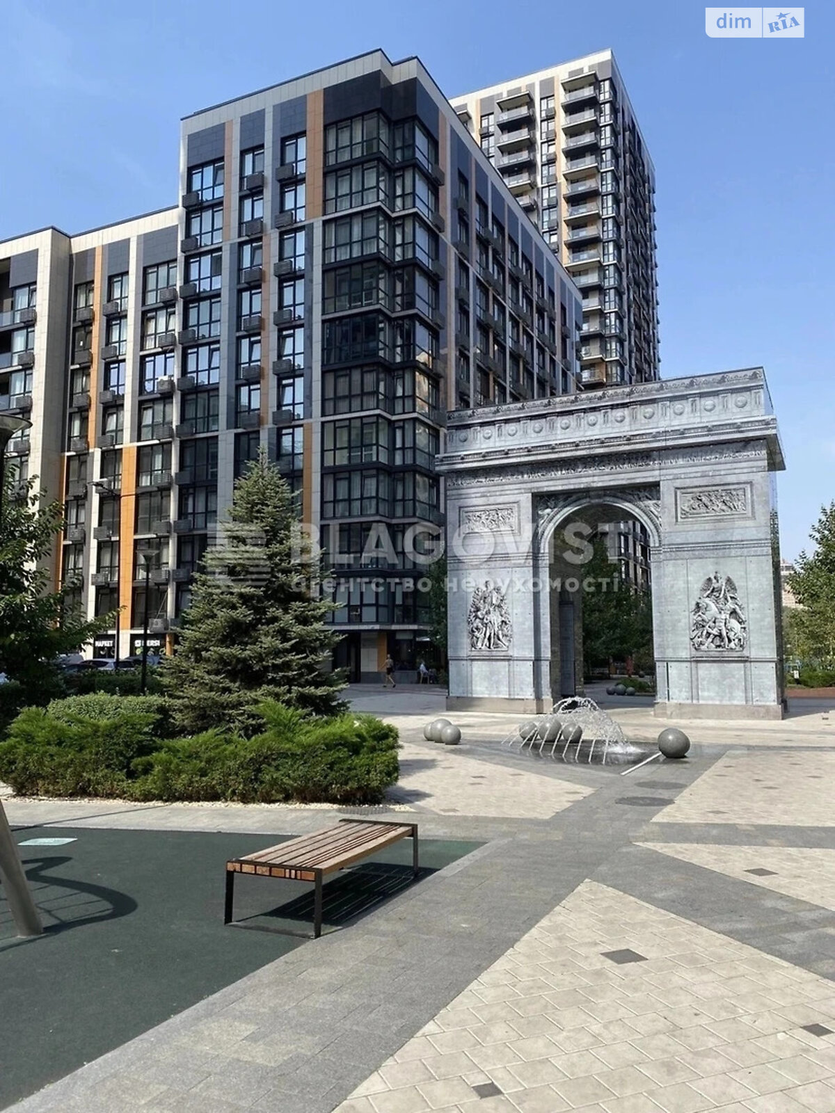 Продаж трикімнатної квартири в Києві, на вул. Саперне Поле 12, район Печерський фото 1 Продаж трикімнатної квартири в Києві, на вул. Саперне Поле 12, район Печерський фото 1