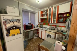 Продажа однокомнатной квартиры в Киеве, на ул. Саперное Поле 26, район Печерский фото 2 Продажа однокомнатной квартиры в Киеве, на ул. Саперное Поле 26, район Печерский фото 2