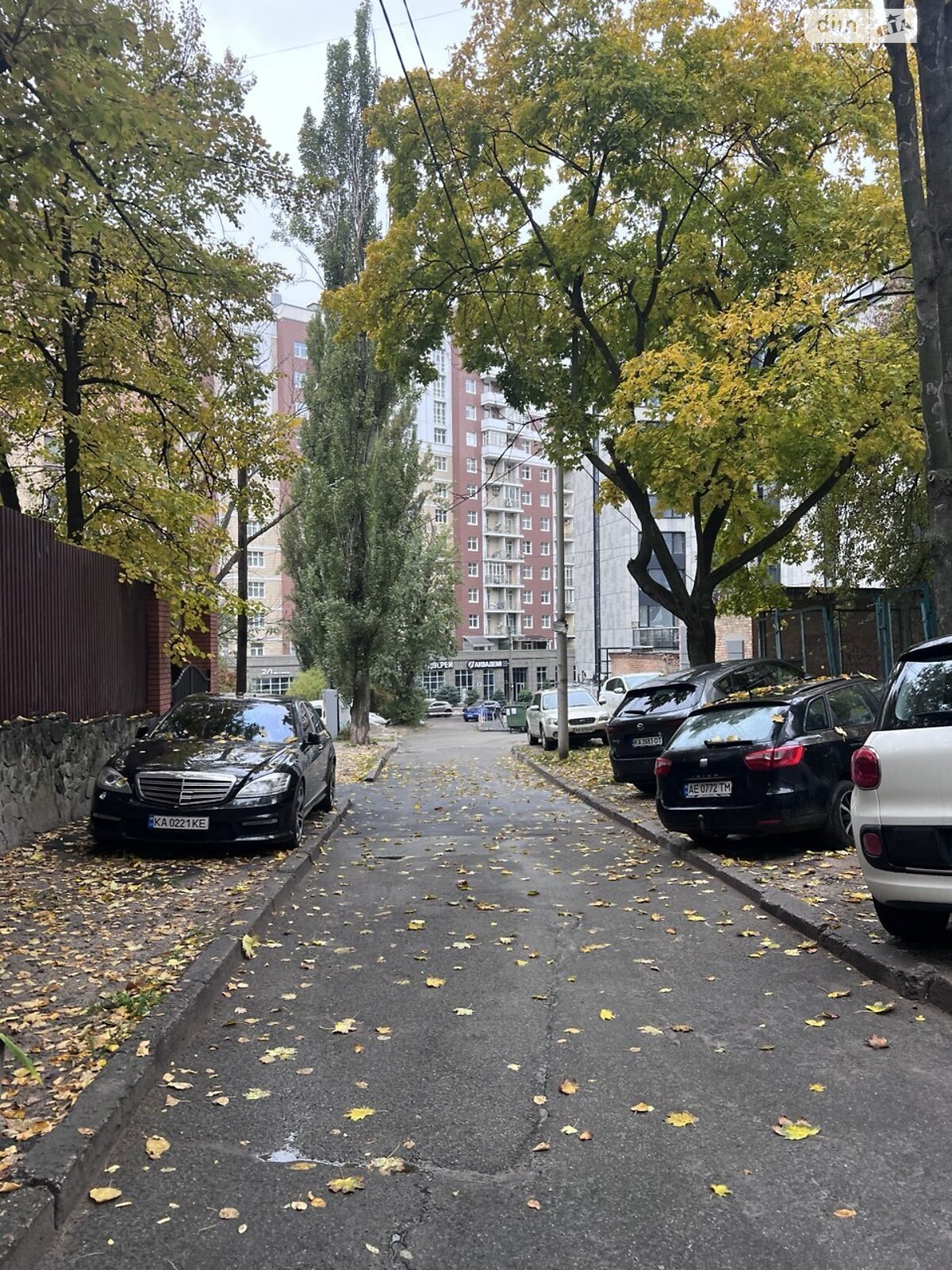 Продажа однокомнатной квартиры в Киеве, на ул. Саперное Поле 26, район Печерский фото 1 Продажа однокомнатной квартиры в Киеве, на ул. Саперное Поле 26, район Печерский фото 1