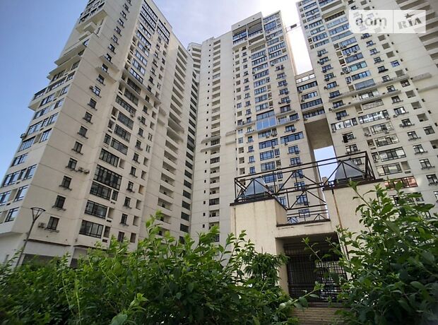 Продажа двухкомнатной квартиры в Киеве, на Щорса улица 44а район Печерский фото 1 Продажа двухкомнатной квартиры в Киеве, на Щорса улица 44а район Печерский фото 1