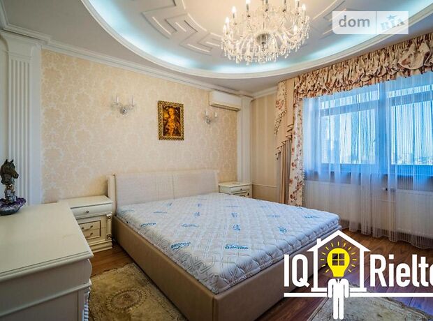 Продажа четырехкомнатной квартиры в Киеве, на ул. Коновальца Евгения 32б, район Печерский фото 1 Продажа четырехкомнатной квартиры в Киеве, на ул. Коновальца Евгения 32б, район Печерский фото 1