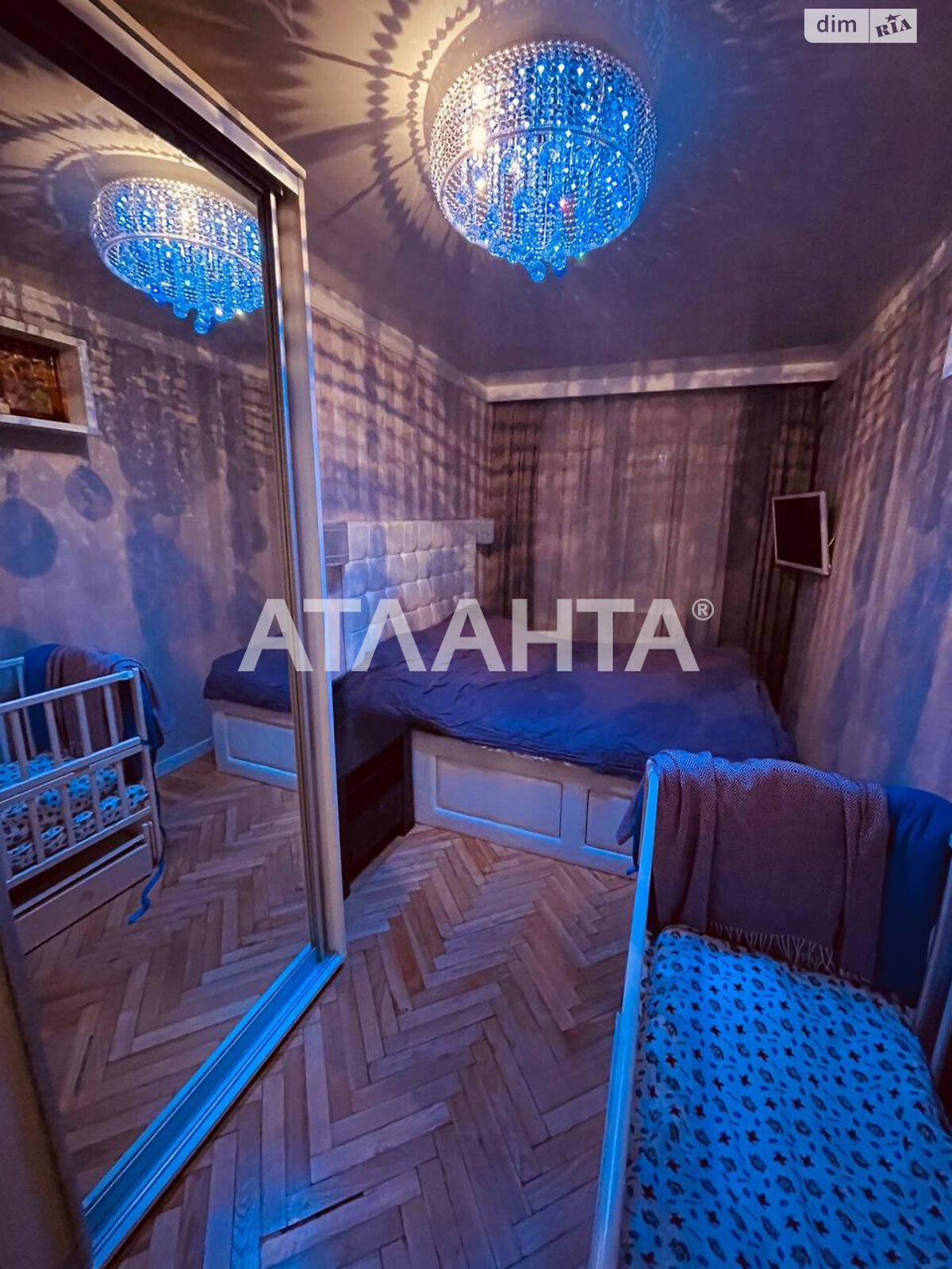 Продаж трикімнатної квартири в Києві, на вул. Коновальця Євгена, район Печерський фото 1 Продаж трикімнатної квартири в Києві, на вул. Коновальця Євгена, район Печерський фото 1