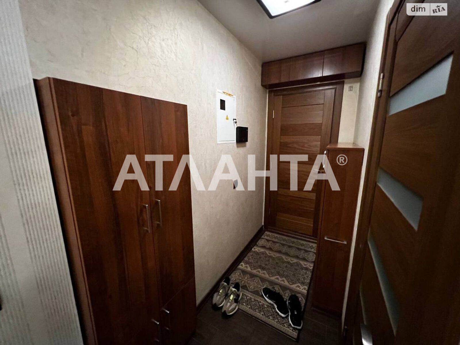 Продаж трикімнатної квартири в Києві, на вул. Коновальця Євгена, район Печерський фото 1 Продаж трикімнатної квартири в Києві, на вул. Коновальця Євгена, район Печерський фото 1
