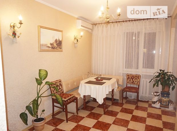Продажа квартиры, 3 ком., Киев, р‑н. Печерский, ст.м. Дворец Украина, Щорса улица Продажа квартиры, 3 ком., Киев, р‑н. Печерский, ст.м. Дворец Украина, Щорса улица