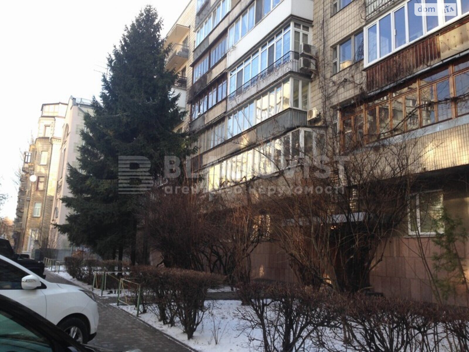 Продажа трехкомнатной квартиры в Киеве, на ул. Шелковичная 29, район Печерский фото 1