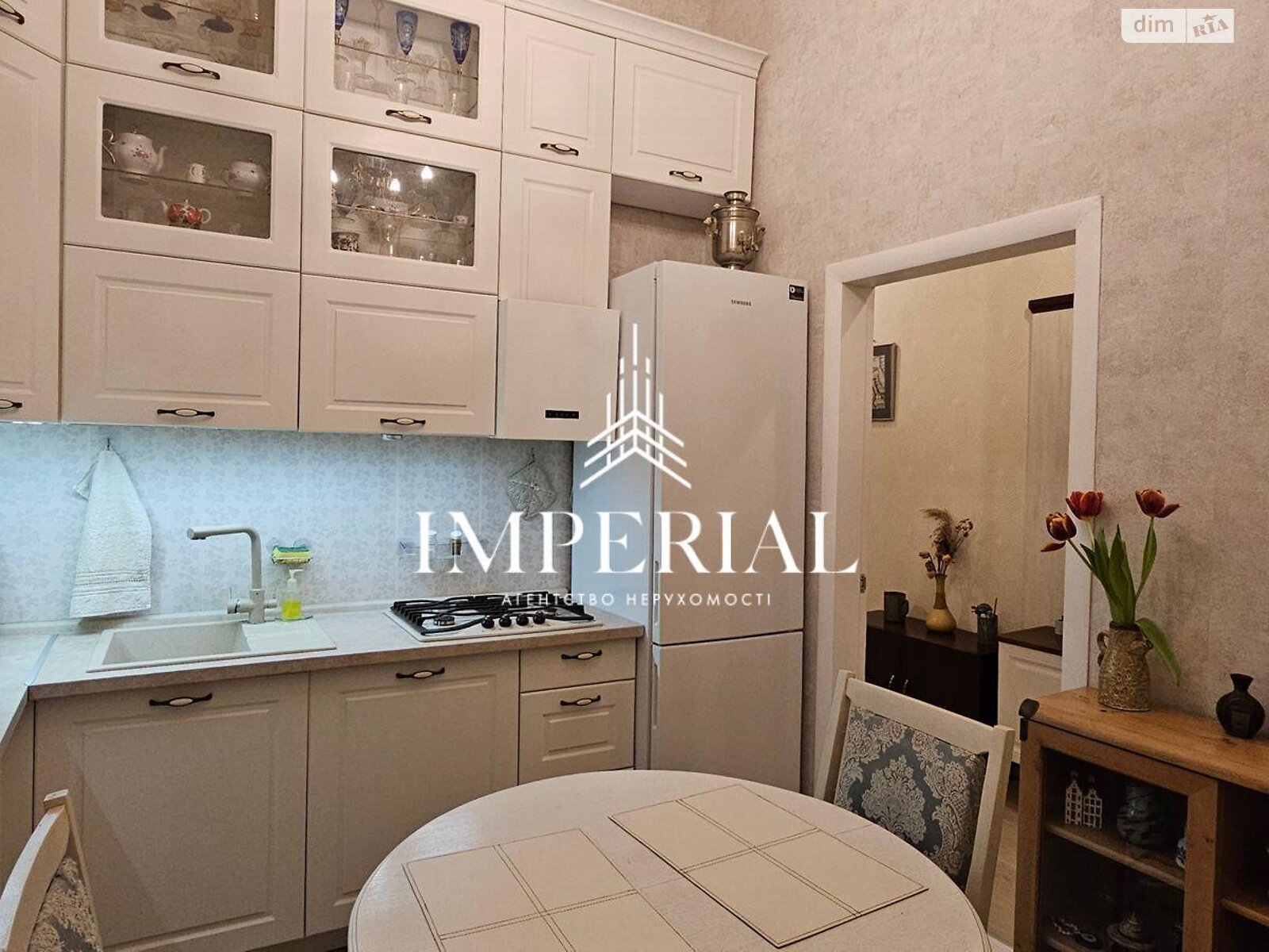 Продажа трехкомнатной квартиры в Киеве, на ул. Шота Руставели 32, район Печерский фото 1 Продажа трехкомнатной квартиры в Киеве, на ул. Шота Руставели 32, район Печерский фото 1