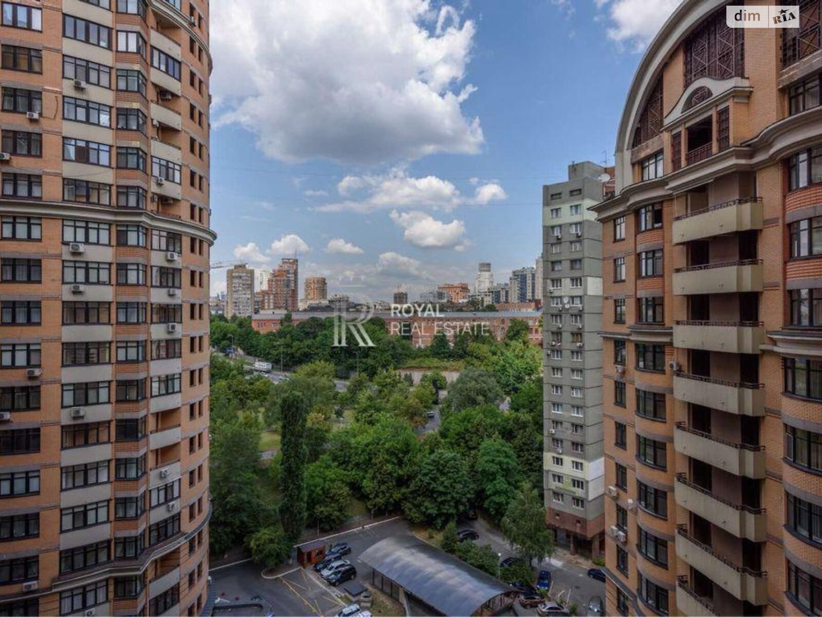 Продажа трехкомнатной квартиры в Киеве, на ул. Старонаводницкая 6Б, район Печерский фото 1 Продажа трехкомнатной квартиры в Киеве, на ул. Старонаводницкая 6Б, район Печерский фото 1