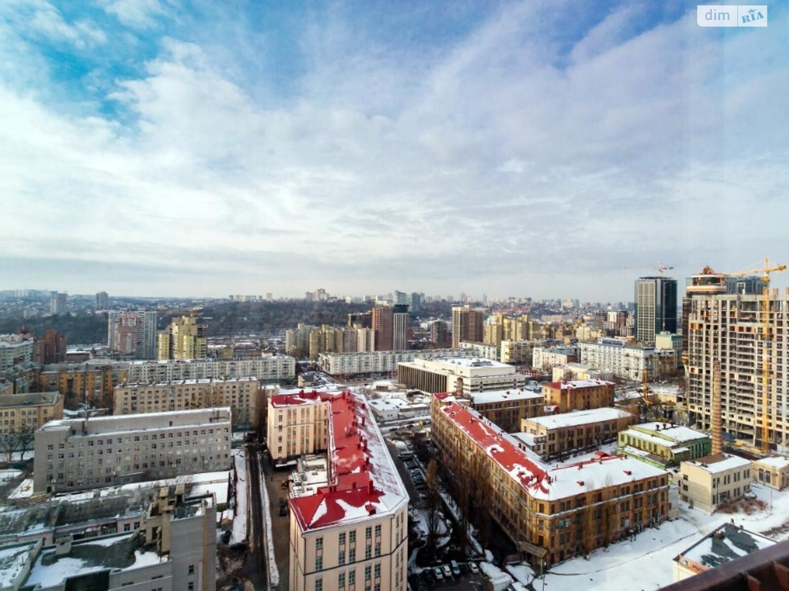 Продаж трикімнатної квартири в Києві, на вул. Василя Тютюнника, район Печерський фото 1 Продаж трикімнатної квартири в Києві, на вул. Василя Тютюнника, район Печерський фото 1