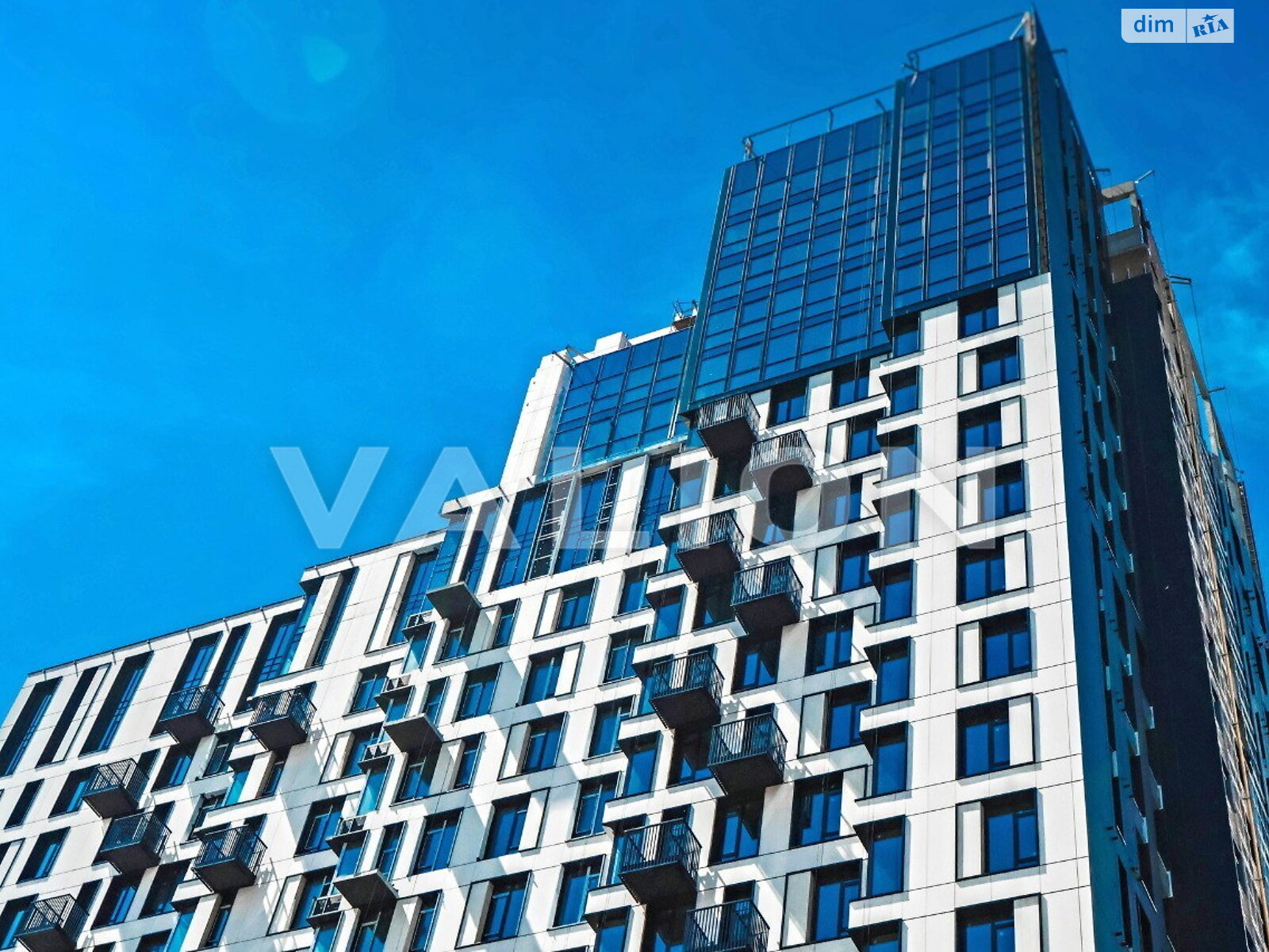 Продажа трехкомнатной квартиры в Киеве, на ул. Василия Тютюнника 39, район Печерский фото 1
