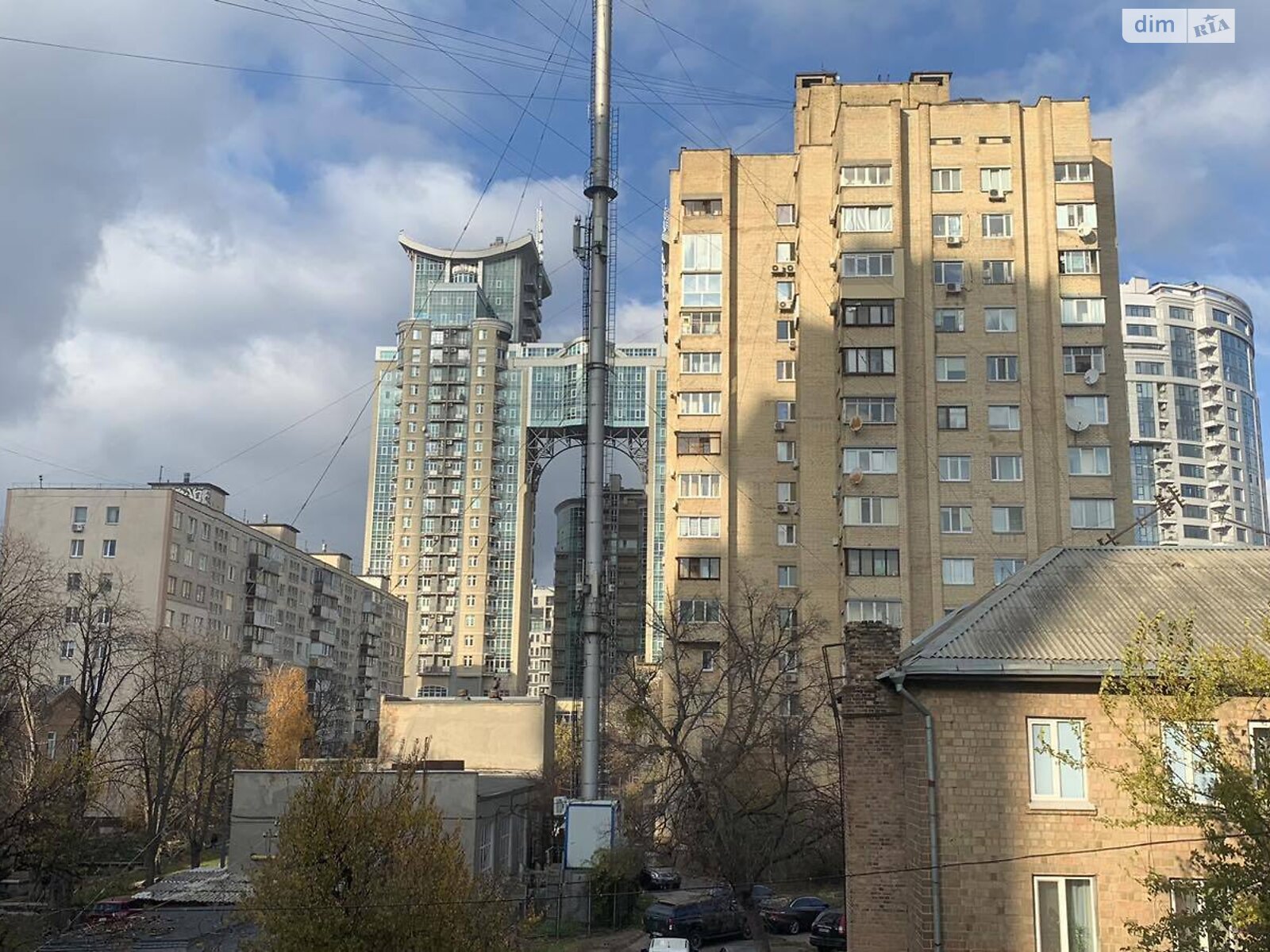 Продаж двокімнатної квартири в Києві, на вул. Звіринецька 65, район Печерський фото 1