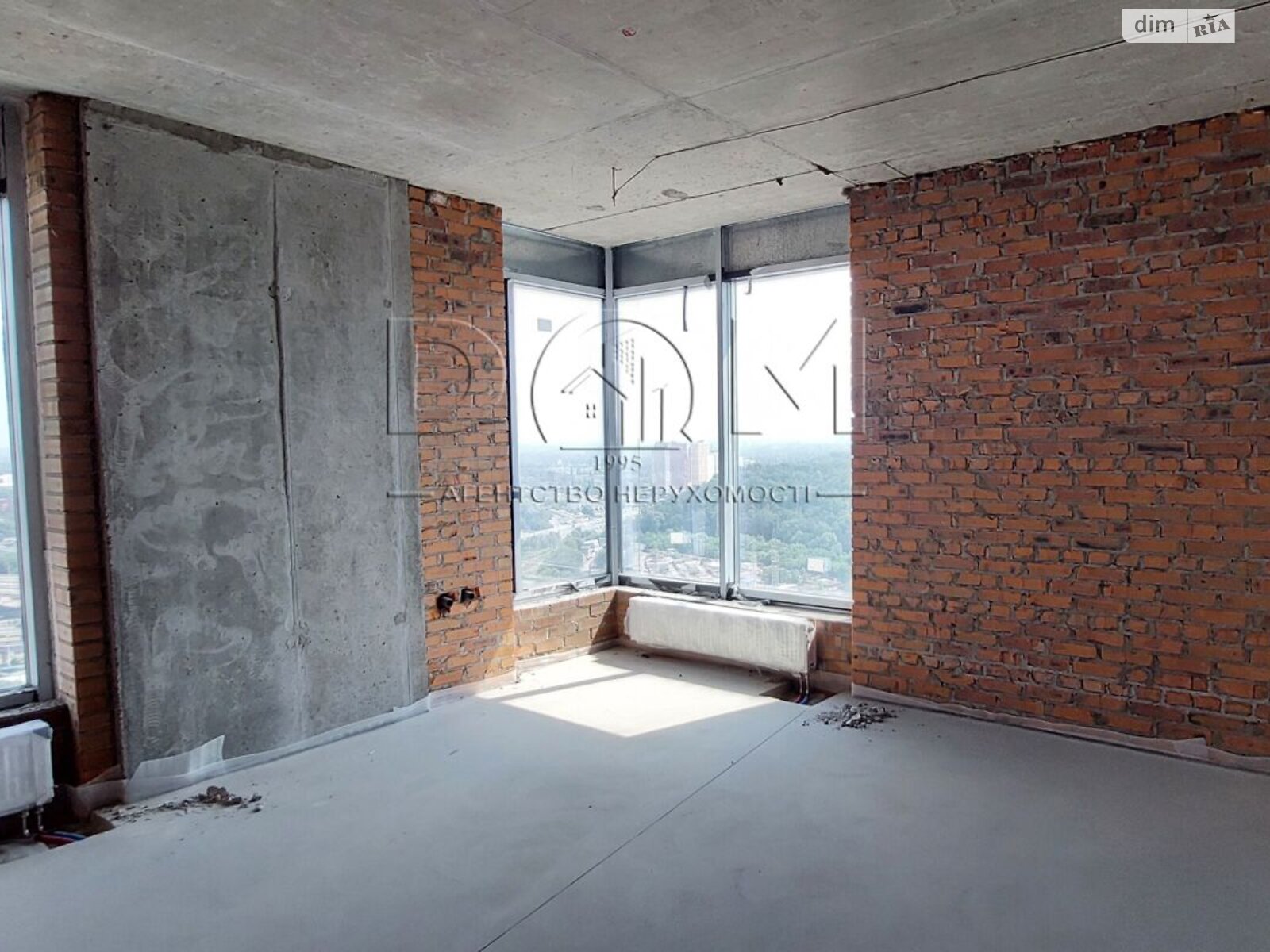Продажа трехкомнатной квартиры в Киеве, на ул. Зверинецкая 72, район Печерский фото 1 Продажа трехкомнатной квартиры в Киеве, на ул. Зверинецкая 72, район Печерский фото 1