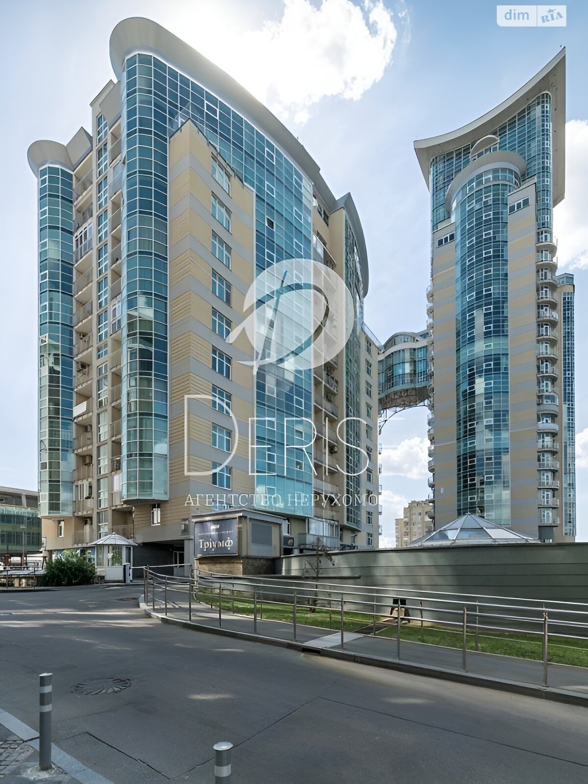 Продажа трехкомнатной квартиры в Киеве, на ул. Зверинецкая 59, район Печерский фото 1 Продажа трехкомнатной квартиры в Киеве, на ул. Зверинецкая 59, район Печерский фото 1