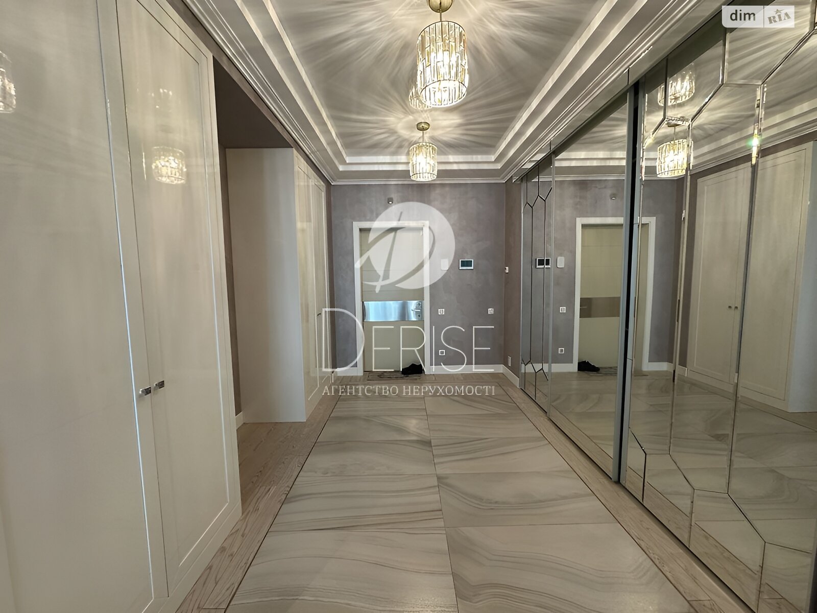 Продажа трехкомнатной квартиры в Киеве, на ул. Зверинецкая 59, район Печерский фото 1 Продажа трехкомнатной квартиры в Киеве, на ул. Зверинецкая 59, район Печерский фото 1