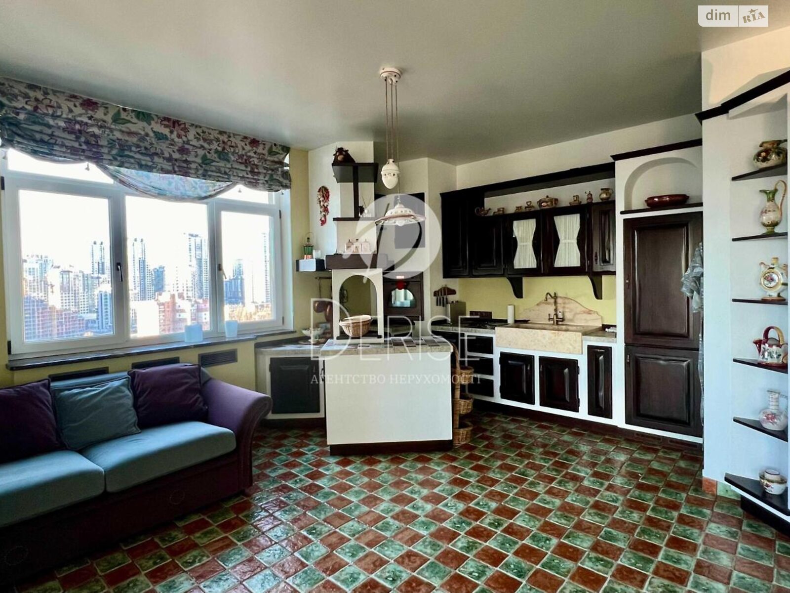 Продажа трехкомнатной квартиры в Киеве, на ул. Зверинецкая 59, район Печерский фото 1 Продажа трехкомнатной квартиры в Киеве, на ул. Зверинецкая 59, район Печерский фото 1