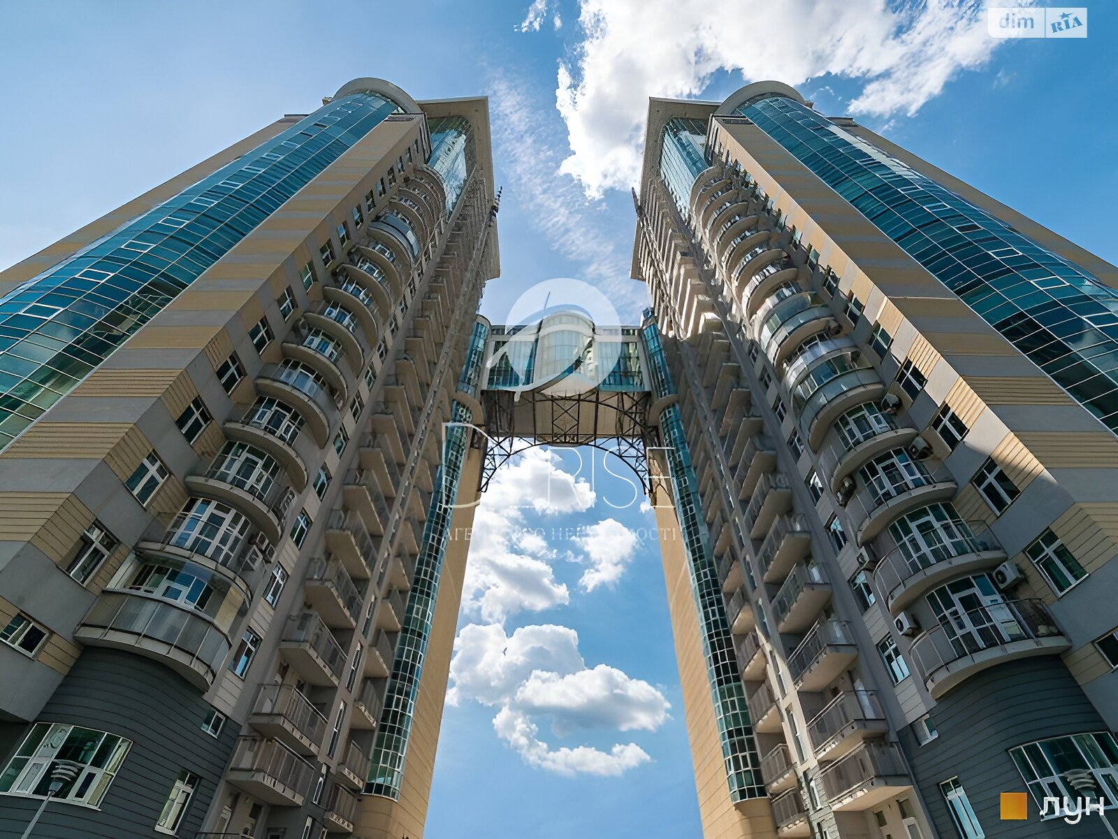 Продажа трехкомнатной квартиры в Киеве, на ул. Зверинецкая 59, район Печерский фото 1 Продажа трехкомнатной квартиры в Киеве, на ул. Зверинецкая 59, район Печерский фото 1