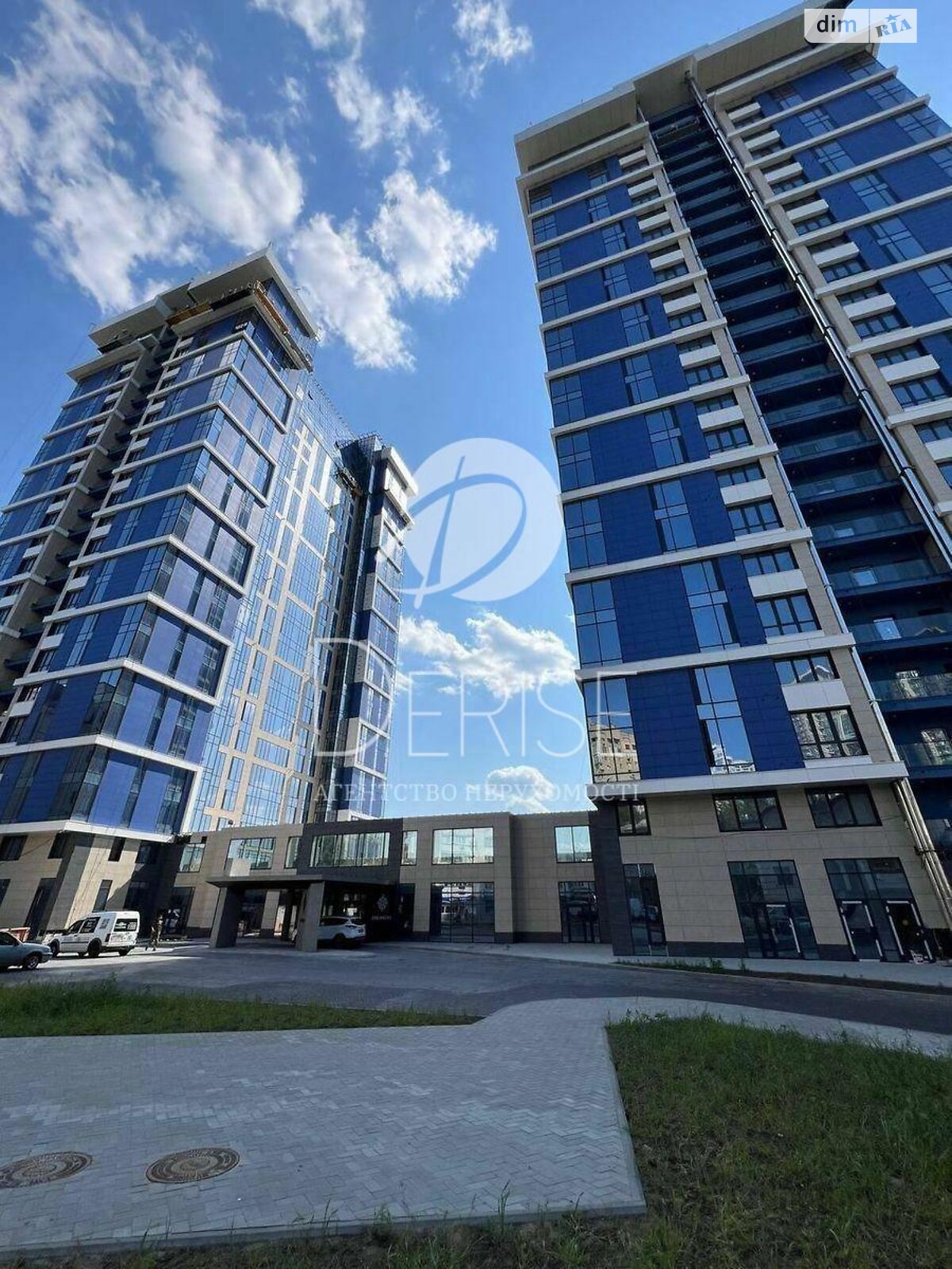 Продажа трехкомнатной квартиры в Киеве, на ул. Зверинецкая 72, район Печерский фото 1 Продажа трехкомнатной квартиры в Киеве, на ул. Зверинецкая 72, район Печерский фото 1