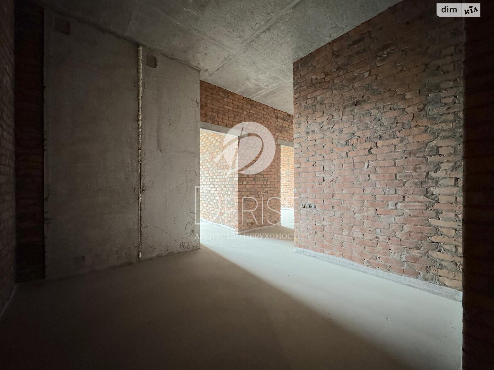 Продажа трехкомнатной квартиры в Киеве, на ул. Зверинецкая 72, район Печерский фото 1 Продажа трехкомнатной квартиры в Киеве, на ул. Зверинецкая 72, район Печерский фото 1