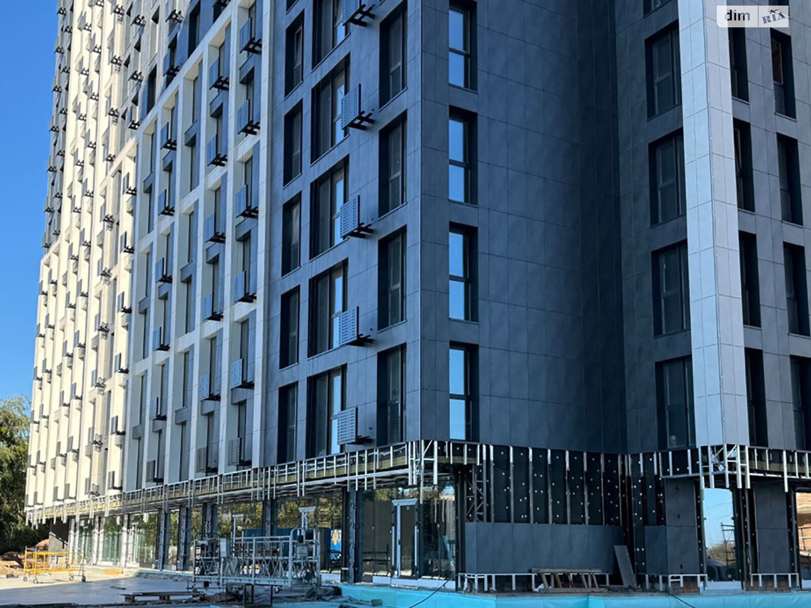 Продажа четырехкомнатной квартиры в Киеве, на шоссе Железнодорожное 45А, фото 1 Продажа четырехкомнатной квартиры в Киеве, на шоссе Железнодорожное 45А, фото 1