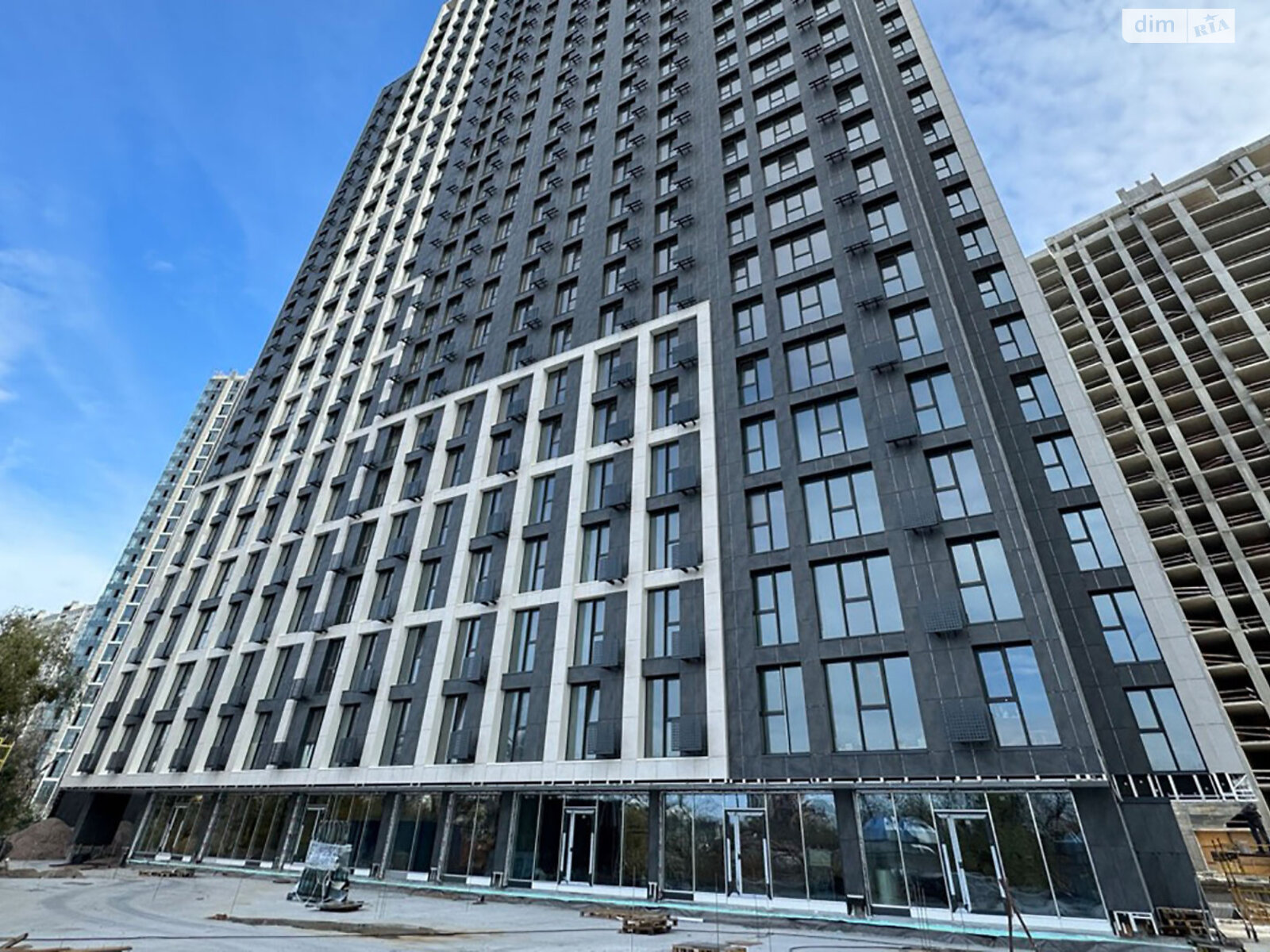 Продажа четырехкомнатной квартиры в Киеве, на шоссе Железнодорожное 45А, фото 1 Продажа четырехкомнатной квартиры в Киеве, на шоссе Железнодорожное 45А, фото 1