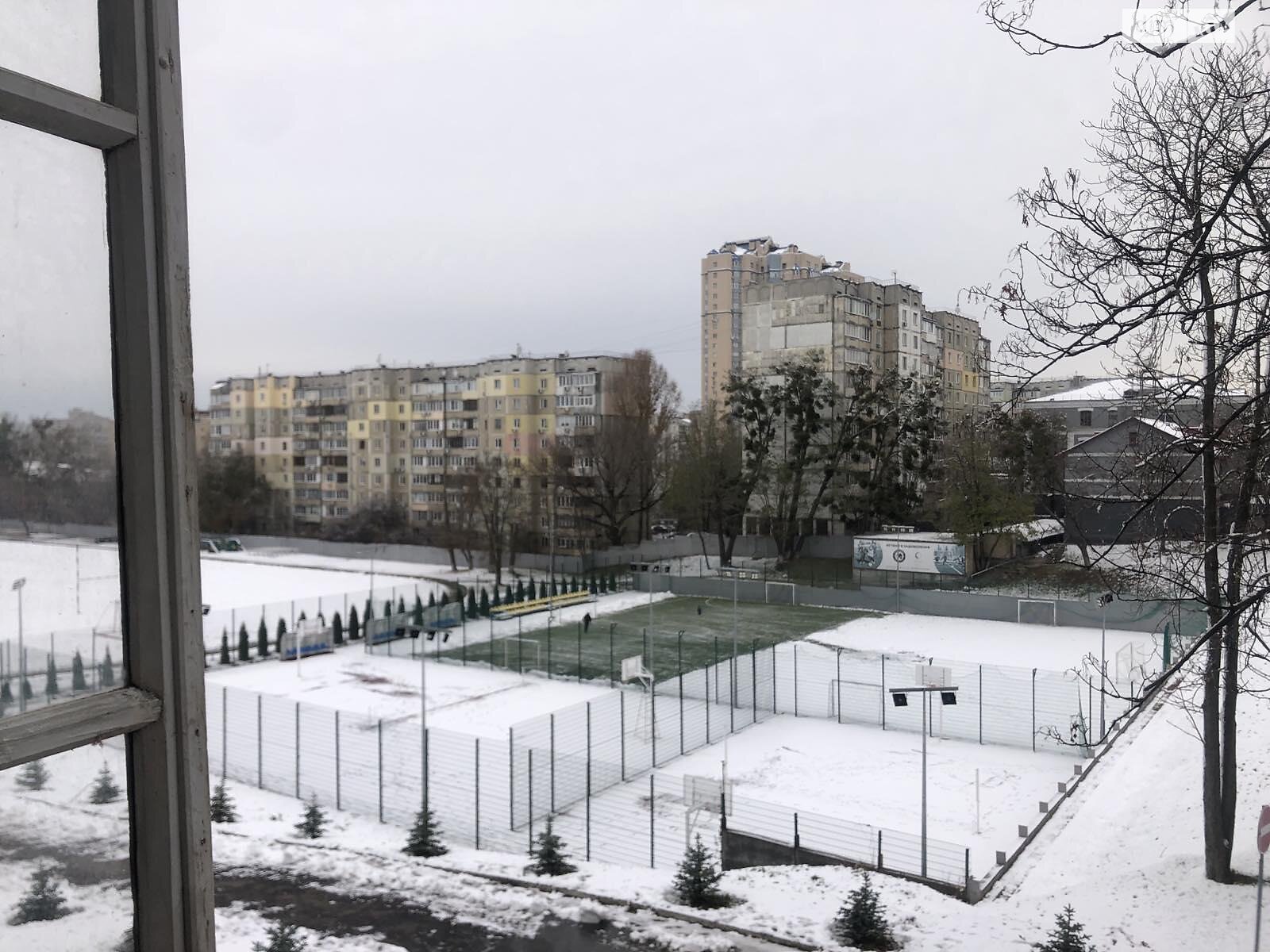 Продаж трикімнатної квартири в Києві, на вул. Авіаконструктора Антонова 2/32 корпус 8, район Першотравневий Масив фото 1 Продаж трикімнатної квартири в Києві, на вул. Авіаконструктора Антонова 2/32 корпус 8, район Першотравневий Масив фото 1