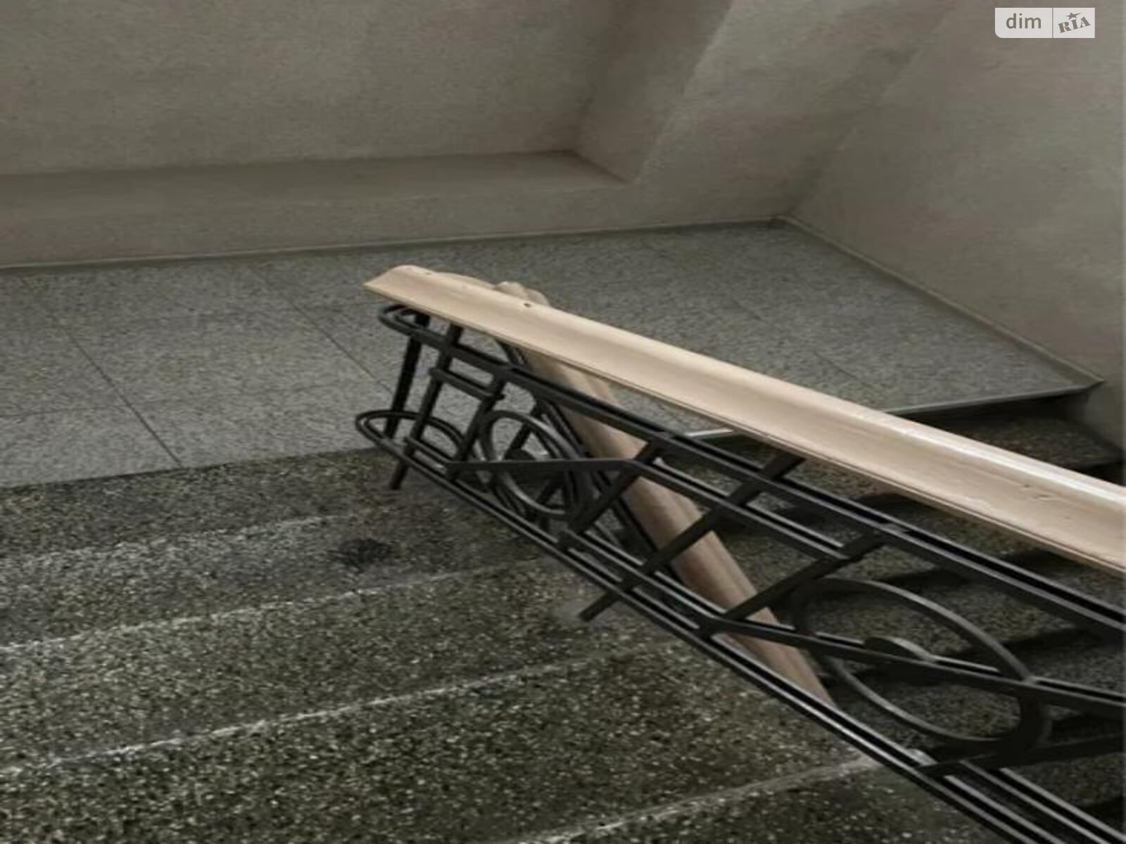 Продаж трикімнатної квартири в Києві, на вул. Авіаконструктора Антонова 2/32, район Першотравневий Масив фото 1 Продаж трикімнатної квартири в Києві, на вул. Авіаконструктора Антонова 2/32, район Першотравневий Масив фото 1
