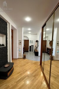 Продажа четырехкомнатной квартиры в Киеве, на ул. Авиаконструктора Антонова 2/32 корпус 8, район Первомайский Массив фото 2