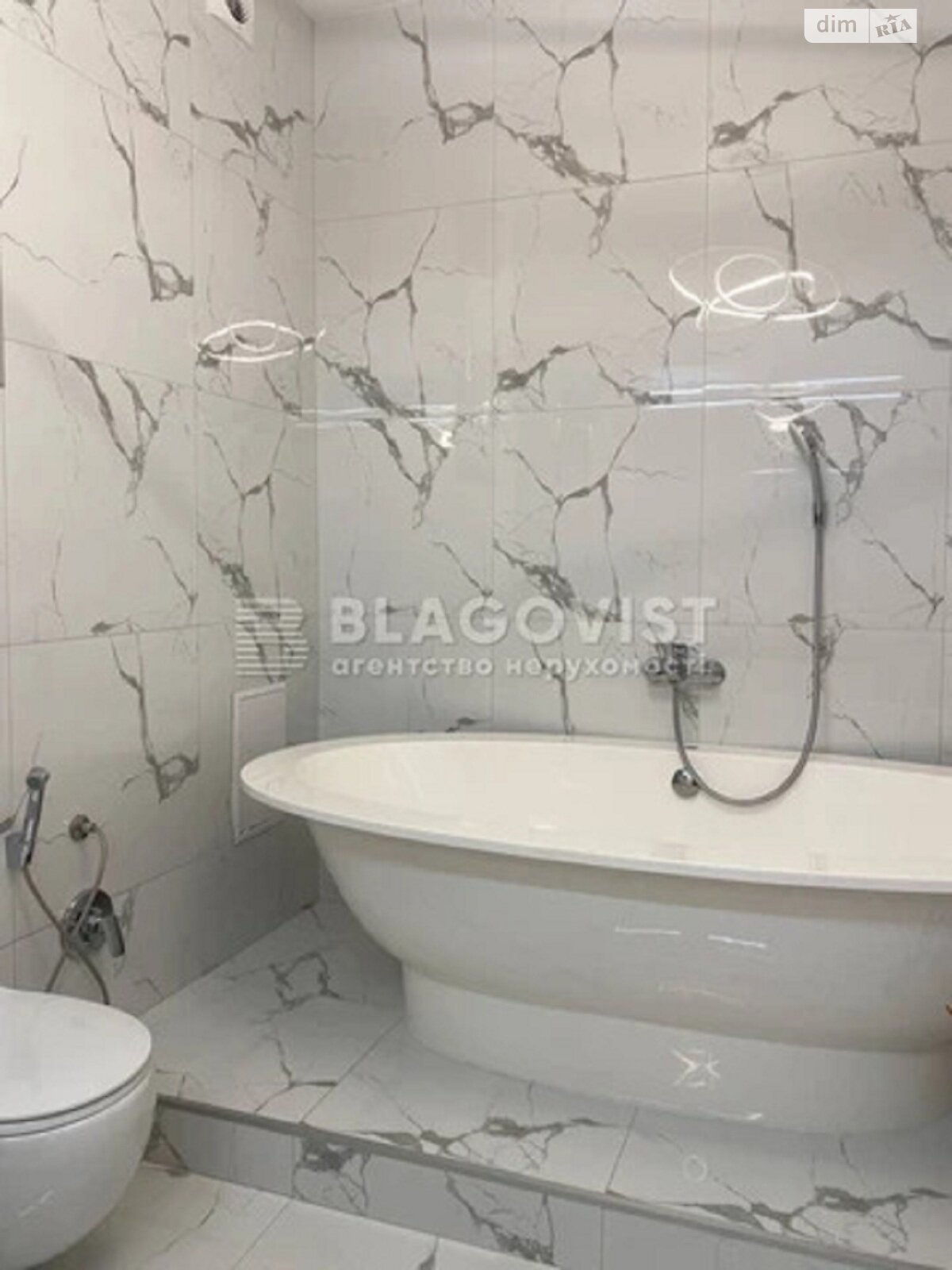 Продаж двокімнатної квартири в Києві, на вул. Авіаконструктора Антонова, район Першотравневий Масив фото 1 Продаж двокімнатної квартири в Києві, на вул. Авіаконструктора Антонова, район Першотравневий Масив фото 1