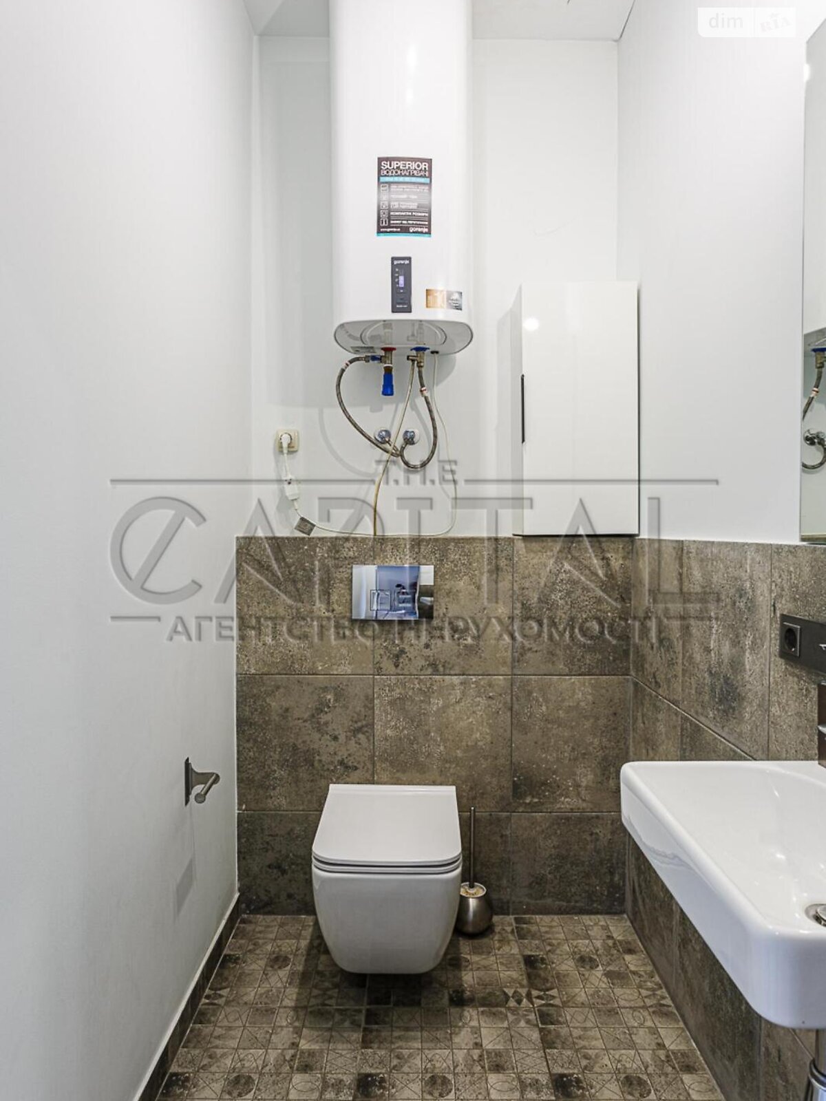 Продажа трехкомнатной квартиры в Киеве, на ул. Авиаконструктора Антонова, район Первомайский Массив фото 1